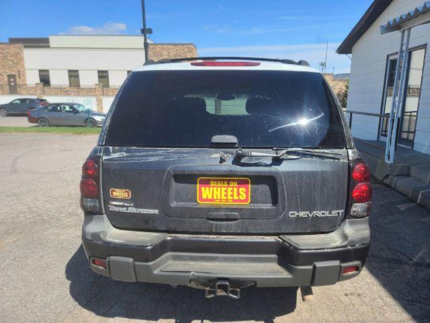 2004 Dark Gray Metallic Chevrolet TrailBlazer LT 4WD (1GNDT13S342) with an 4.2L L6 DOHC 24V engine, 4-Speed Automatic transmission, located at 1800 West Broadway, Missoula, 59808, (406) 543-1986, 46.881348, -114.023628 - Photo#4