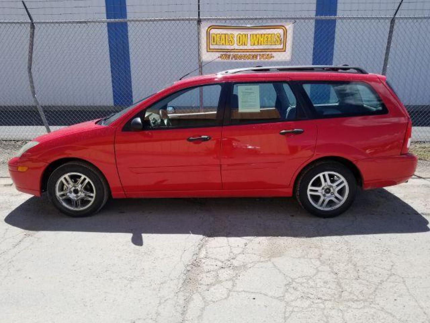 2004 Ford Focus Wagon SE (1FAHP36364W) with an 2.0L L4 DOHC 16V engine, located at 1821 N Montana Ave., Helena, MT, 59601, (406) 422-1031, 0.000000, 0.000000 - Photo#2