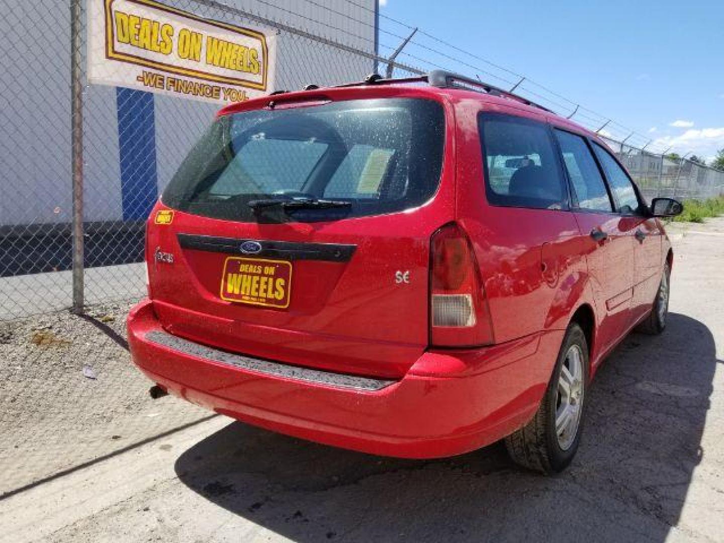 2004 Ford Focus Wagon SE (1FAHP36364W) with an 2.0L L4 DOHC 16V engine, located at 1821 N Montana Ave., Helena, MT, 59601, (406) 422-1031, 0.000000, 0.000000 - Photo#4