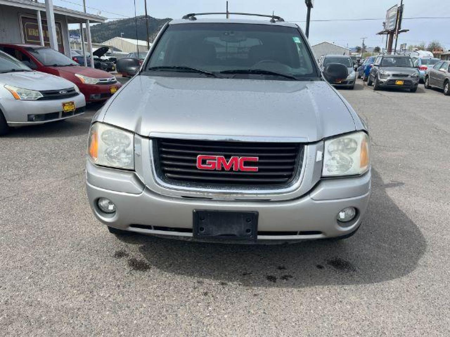 2004 GMC Envoy SLT 4WD (1GKDT13S042) with an 4.2L L6 DOHC 24V engine, 4-Speed Automatic transmission, located at 1821 N Montana Ave., Helena, MT, 59601, (406) 422-1031, 0.000000, 0.000000 - Photo#1