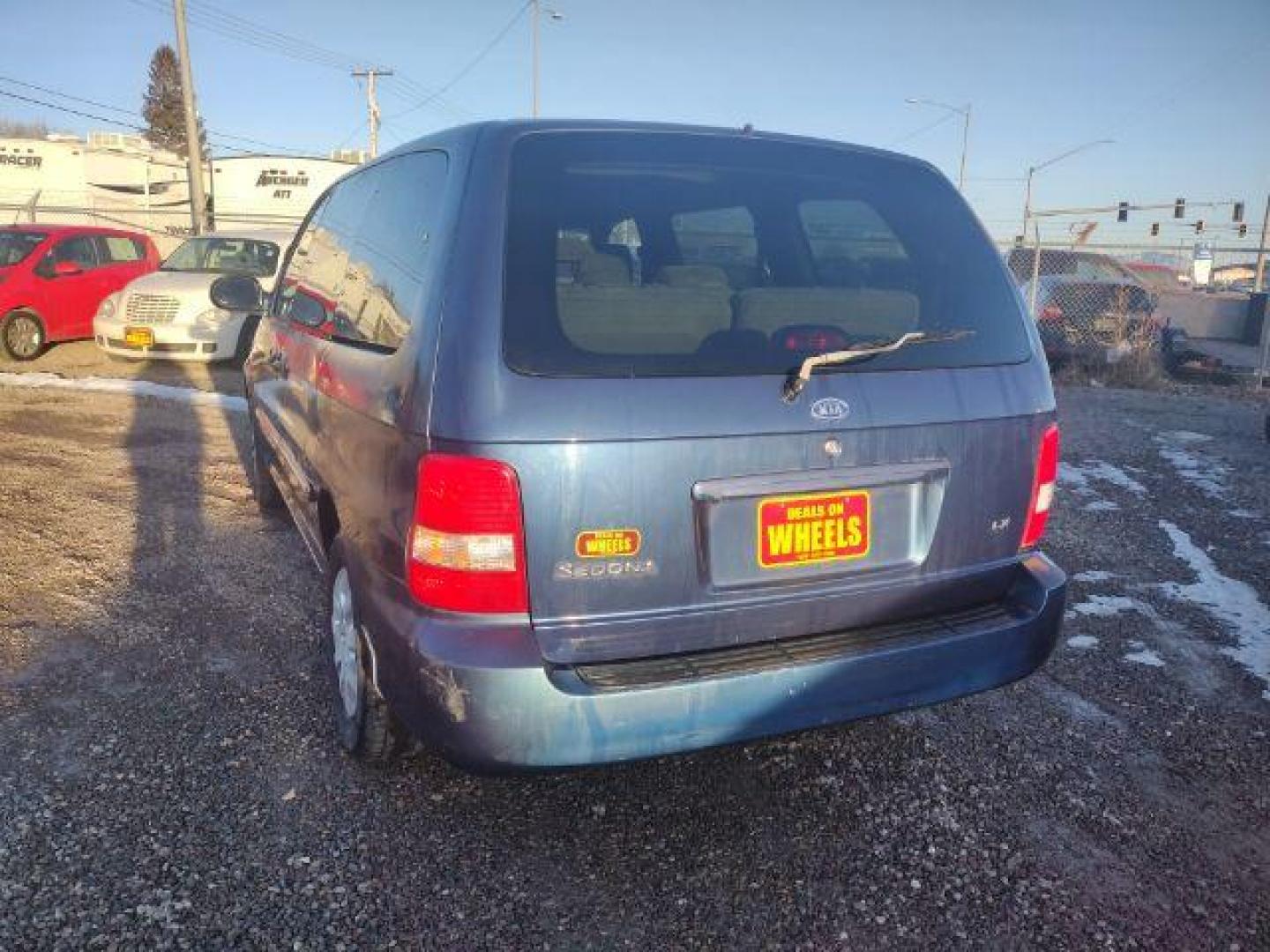 2004 Kia Sedona LX (KNDUP131X46) with an 3.5L V6 DOHC 16V engine, 5-Speed Automatic transmission, located at 4801 10th Ave S,, Great Falls, MT, 59405, 0.000000, 0.000000 - Photo#2