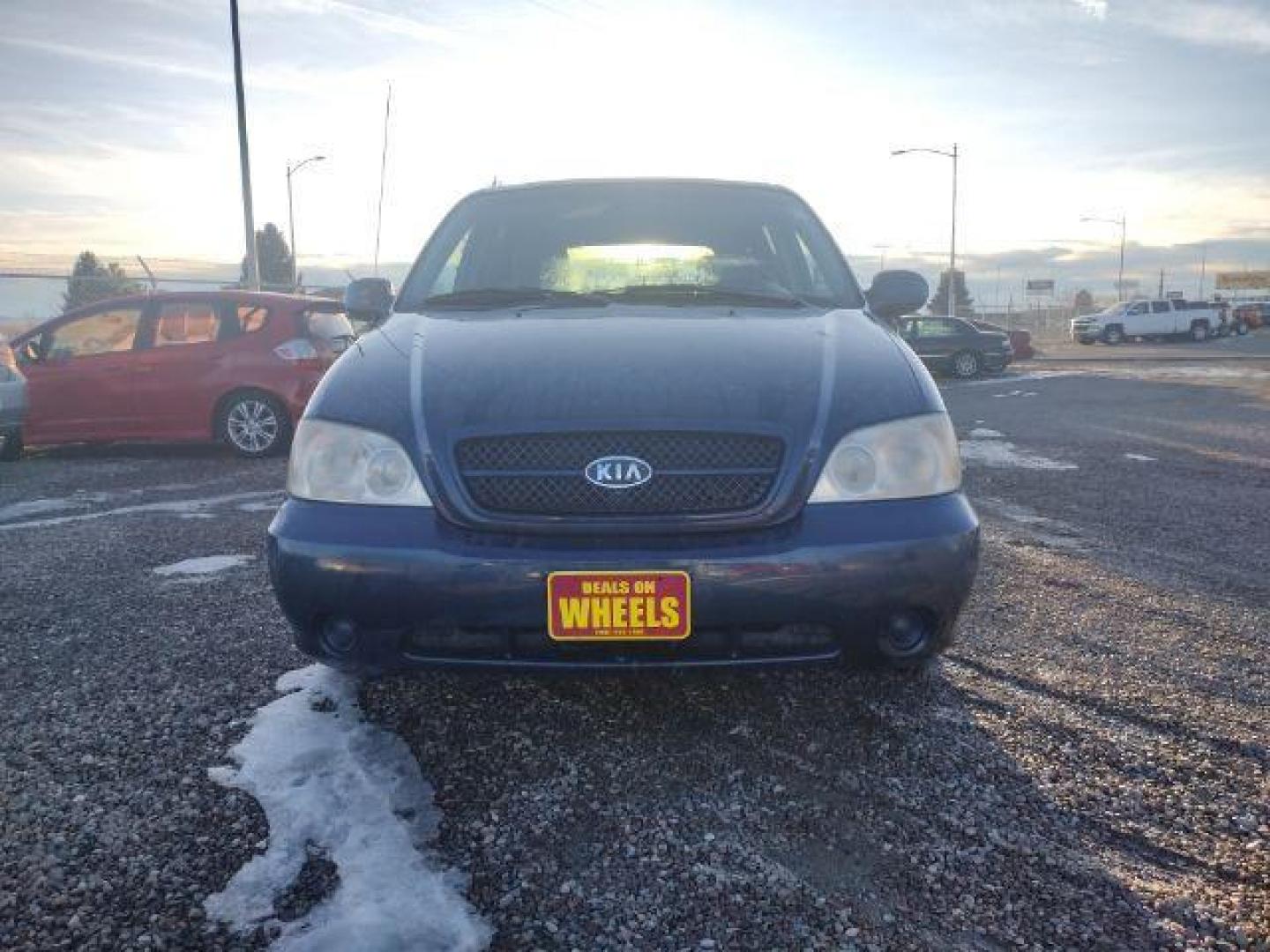 2004 Kia Sedona LX (KNDUP131X46) with an 3.5L V6 DOHC 16V engine, 5-Speed Automatic transmission, located at 4801 10th Ave S,, Great Falls, MT, 59405, 0.000000, 0.000000 - Photo#7