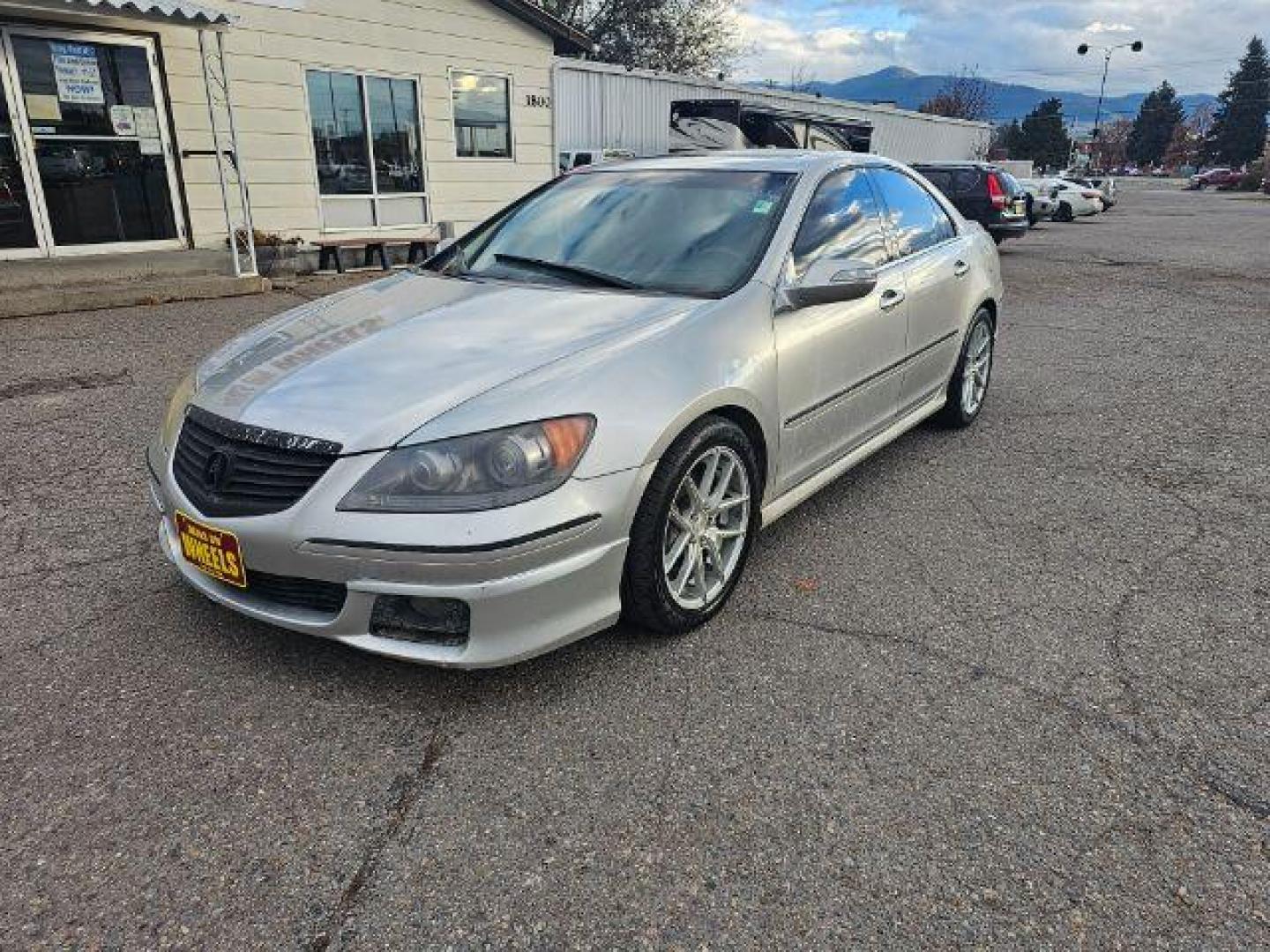 2005 WHITE Acura RL 3.5RL with Navigatio (JH4KB16545C) with an 3.5L V6 SOHC 24V engine, 5-Speed Automatic transmission, located at 1800 West Broadway, Missoula, 59808, (406) 543-1986, 46.881348, -114.023628 - Photo#0