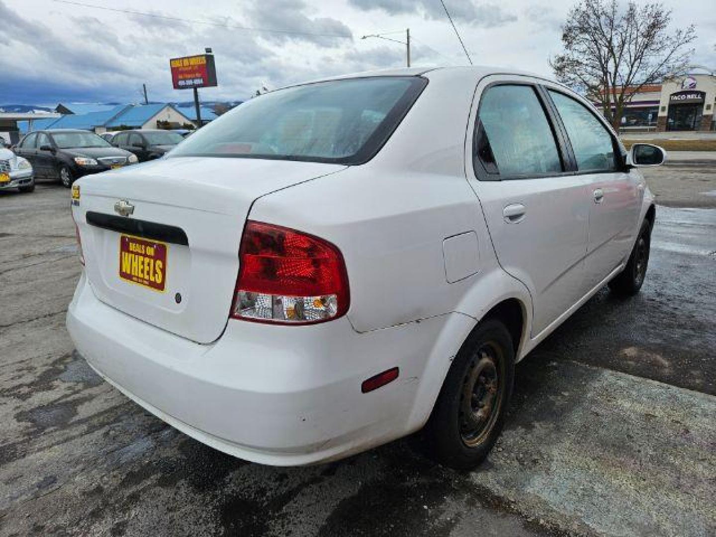 2005 Chevrolet Aveo Special Value Sedan (KL1TD52655B) with an 2.2L L4 DOHC 16V engine, 5-Speed Manual transmission, located at 601 E. Idaho St., Kalispell, MT, 59901, 0.000000, 0.000000 - Photo#4