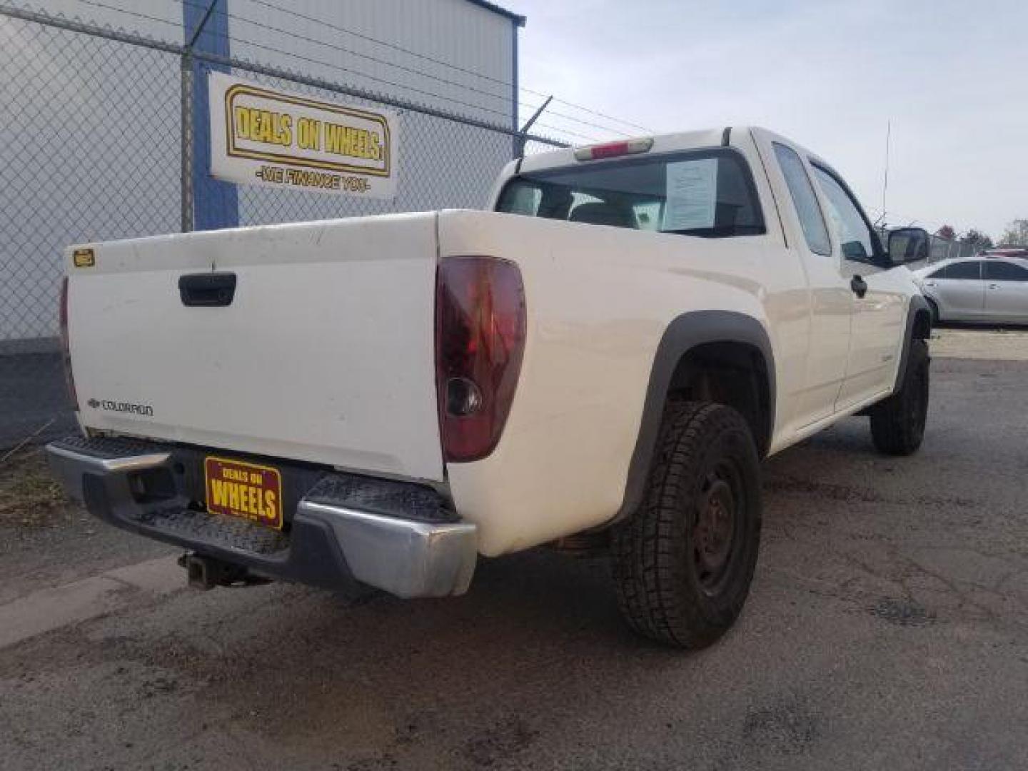 2005 Chevrolet Colorado LS Z85 Ext. Cab 4WD (1GCDT198X58) with an 2.8L L4 DOHC 16V engine, located at 1821 N Montana Ave., Helena, MT, 59601, (406) 422-1031, 0.000000, 0.000000 - Photo#5