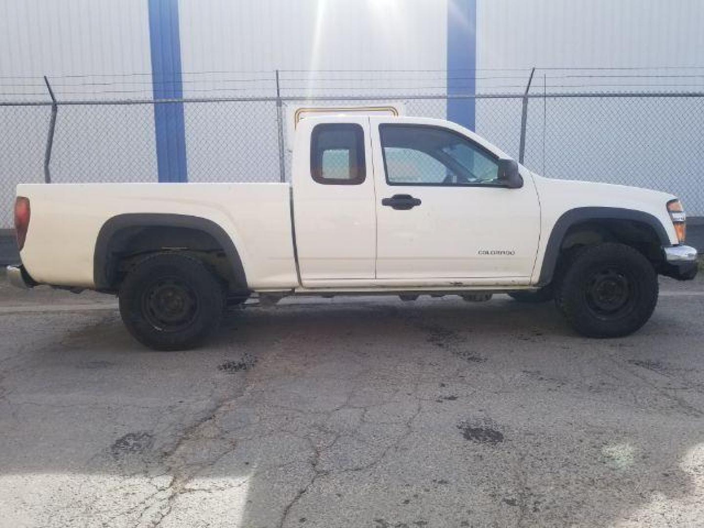 2005 Chevrolet Colorado LS Z85 Ext. Cab 4WD (1GCDT198X58) with an 2.8L L4 DOHC 16V engine, located at 1821 N Montana Ave., Helena, MT, 59601, (406) 422-1031, 0.000000, 0.000000 - Photo#6