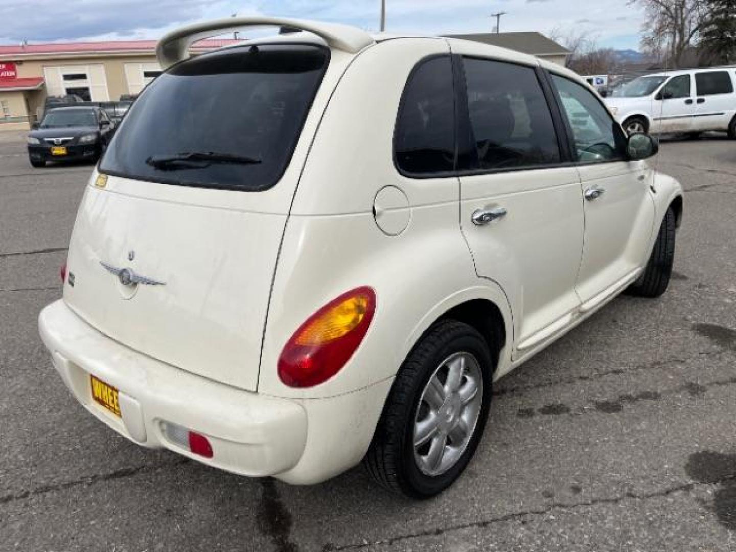 2005 Chrysler PT Cruiser Limited Edition (3C8FY68B45T) with an 2.4L L4 DOHC 16V engine, located at 1821 N Montana Ave., Helena, MT, 59601, (406) 422-1031, 0.000000, 0.000000 - Photo#2