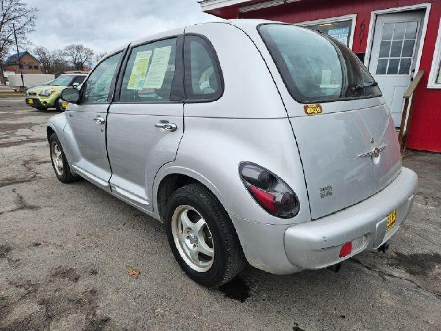 2005 Chrysler PT Cruiser Touring Edition (3C4FY58B85T) with an 2.4L L4 DOHC 16V engine, located at 601 E. Idaho St., Kalispell, MT, 59901, 0.000000, 0.000000 - Photo#2