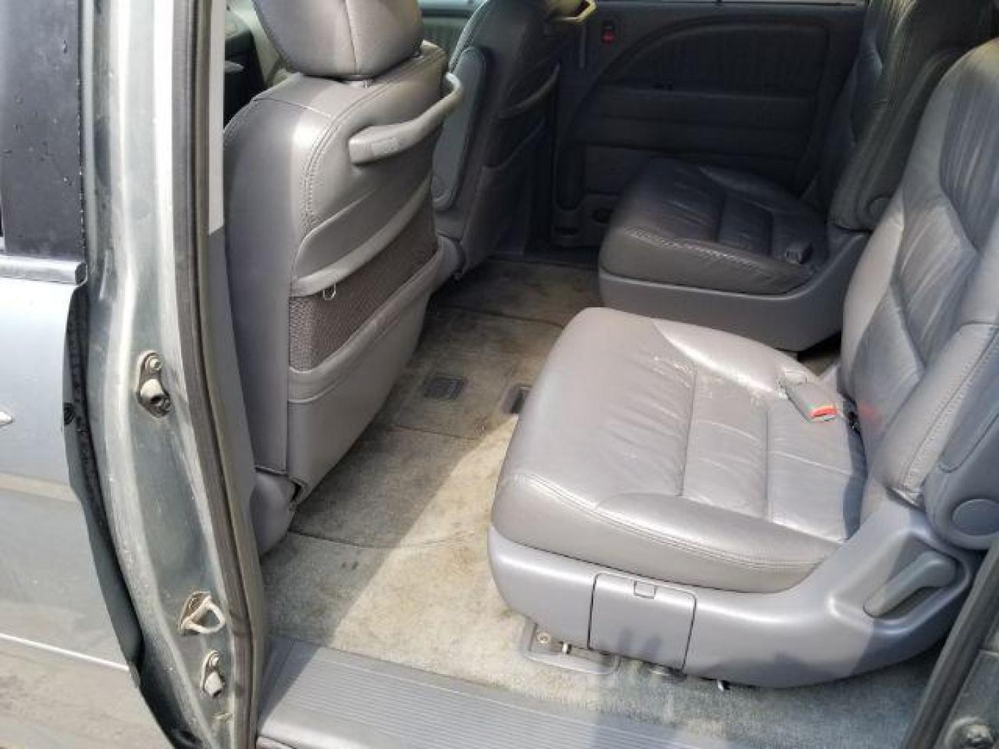 2005 Honda Odyssey EX w/ Leather DVD (5FNRL38735B) with an 3.5L V6 SOHC 24V engine, 5-Speed Automatic transmission, located at 601 E. Idaho St., Kalispell, MT, 59901, 0.000000, 0.000000 - Photo#8