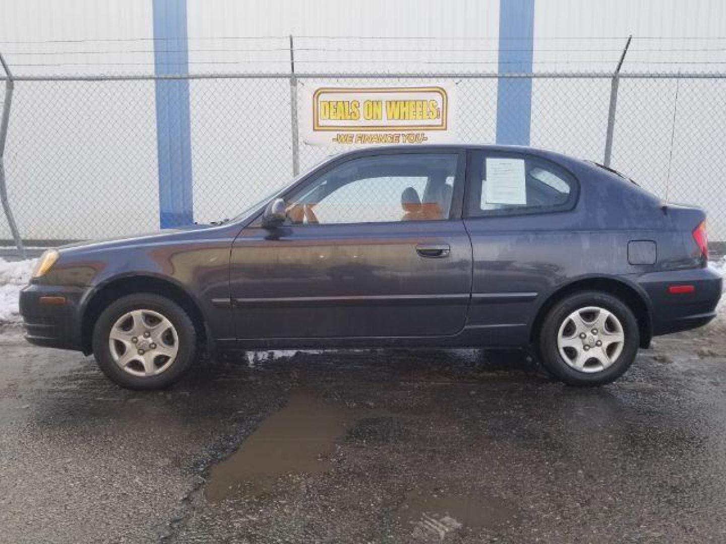 2005 Hyundai Accent GLS 3-Door (KMHCG35CX5U) with an 1.6L L4 DOHC 16V engine, located at 4801 10th Ave S,, Great Falls, MT, 59405, 0.000000, 0.000000 - Photo#6