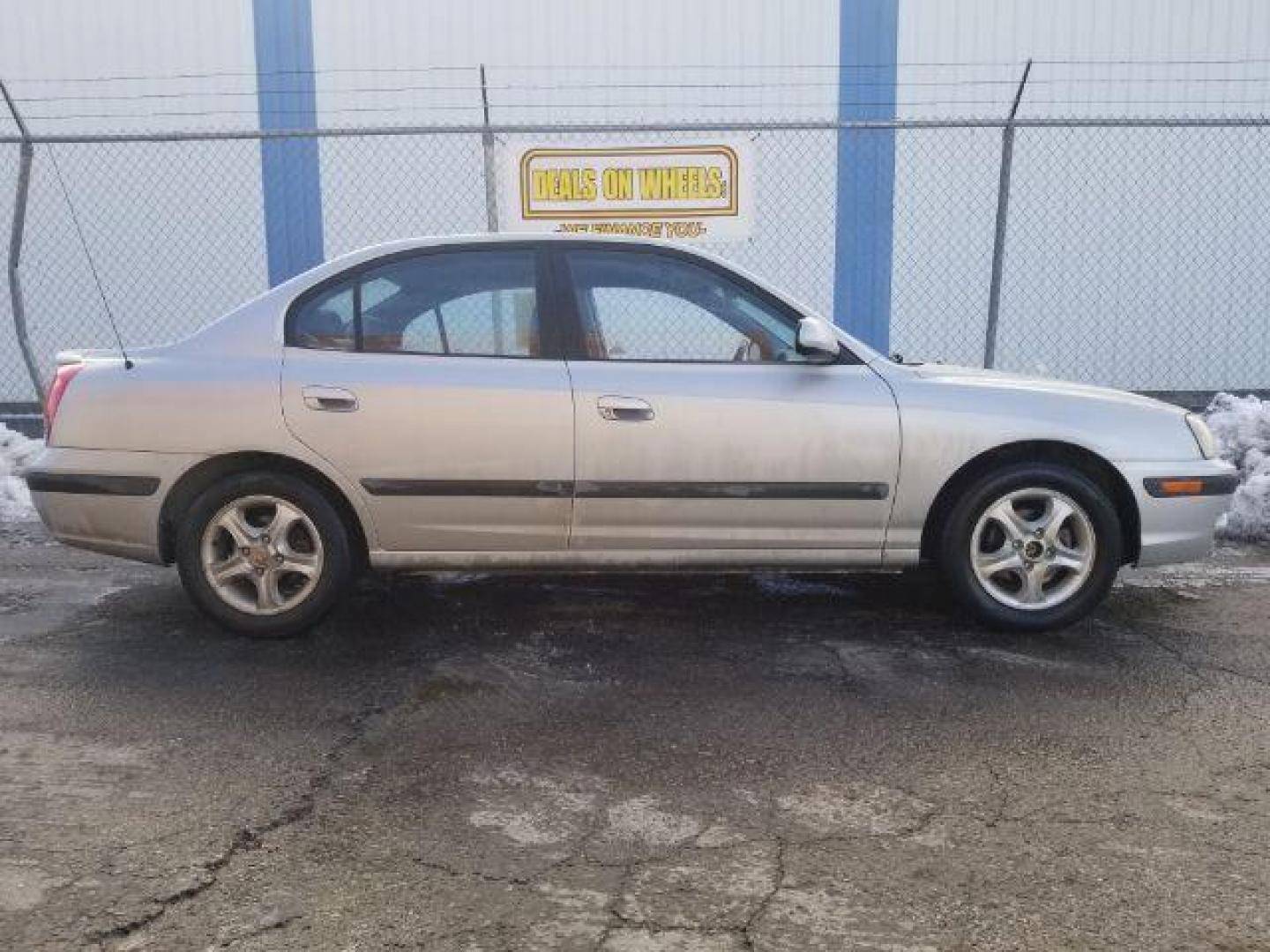 2005 Hyundai Elantra GT 4-Door (KMHDN46D95U) with an 2.0L L4 DOHC 16V engine, located at 601 E. Idaho St., Kalispell, MT, 59901, 0.000000, 0.000000 - Photo#3