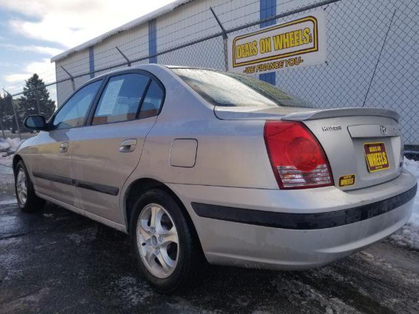 2005 Hyundai Elantra GT 4-Door (KMHDN46D95U) with an 2.0L L4 DOHC 16V engine, located at 601 E. Idaho St., Kalispell, MT, 59901, 0.000000, 0.000000 - Photo#5