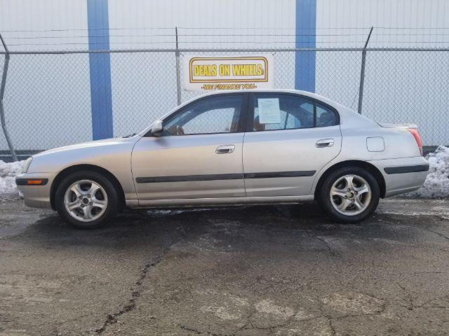 2005 Hyundai Elantra GT 4-Door (KMHDN46D95U) with an 2.0L L4 DOHC 16V engine, located at 601 E. Idaho St., Kalispell, MT, 59901, 0.000000, 0.000000 - Photo#6