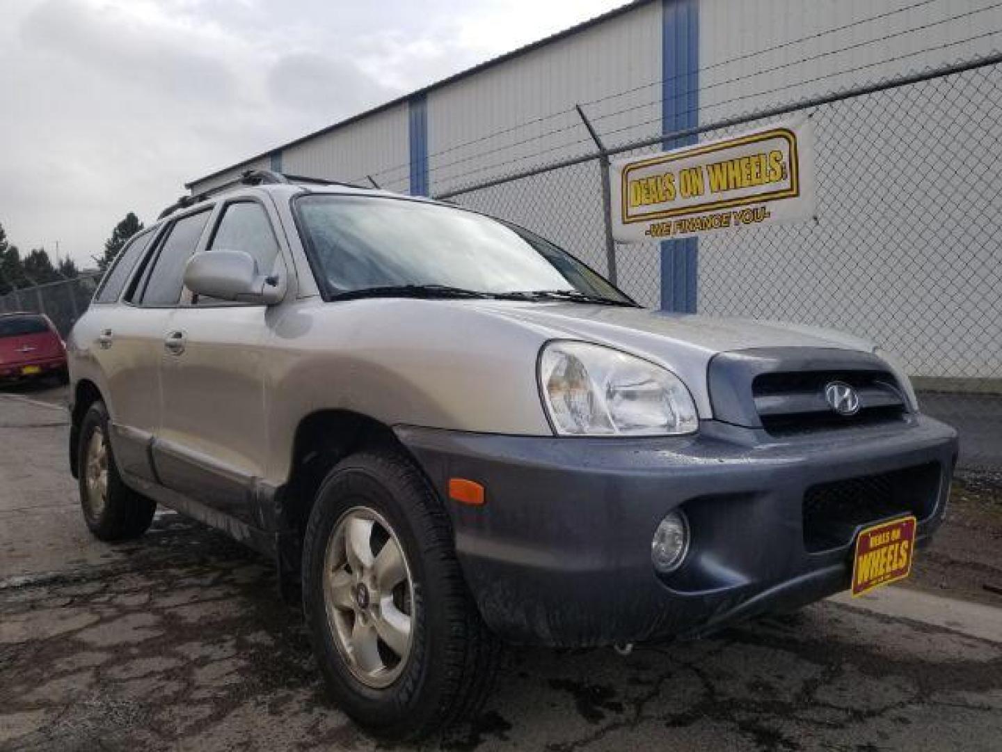 2005 Hyundai Santa Fe GLS 2.7L 4WD (KM8SC73D65U) with an 2.7L V6 DOHC 24V engine, 4-Speed Automatic transmission, located at 1800 West Broadway, Missoula, 59808, (406) 543-1986, 46.881348, -114.023628 - Photo#2