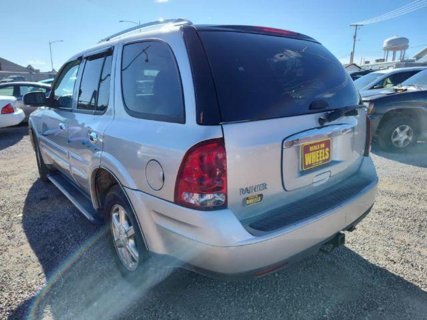 2006 Buick Rainier CXL AWD (5GADT13S362) with an 4.2L L6 DOHC 24V engine, 4-Speed Automatic transmission, located at 4801 10th Ave S,, Great Falls, MT, 59405, 0.000000, 0.000000 - Photo#2