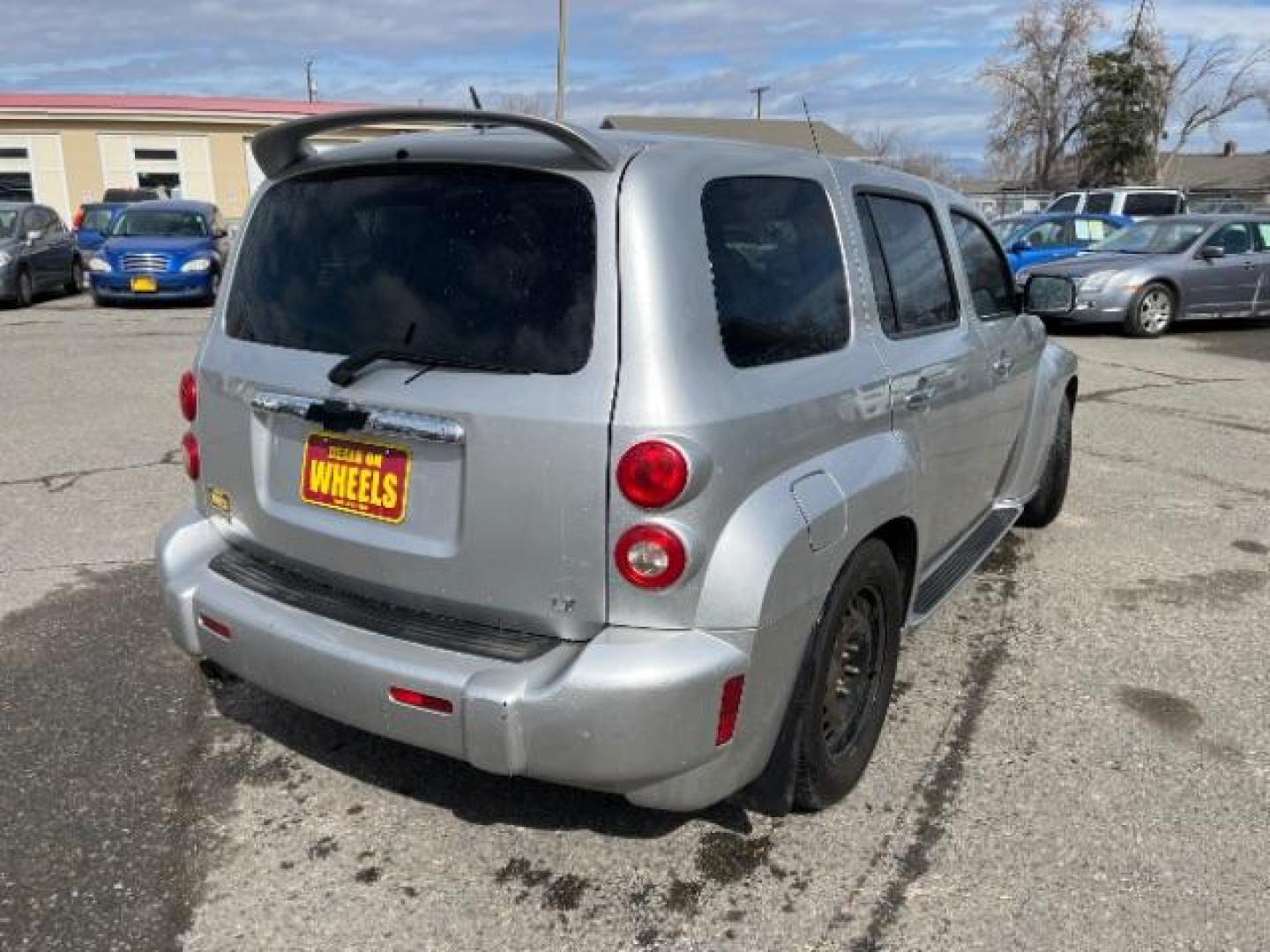 2006 Chevrolet HHR LT (3GNDA23P86S) with an 2.4L L4 DOHC 16V engine, 5-Speed Automatic transmission, located at 1821 N Montana Ave., Helena, MT, 59601, (406) 422-1031, 0.000000, 0.000000 - Photo#2