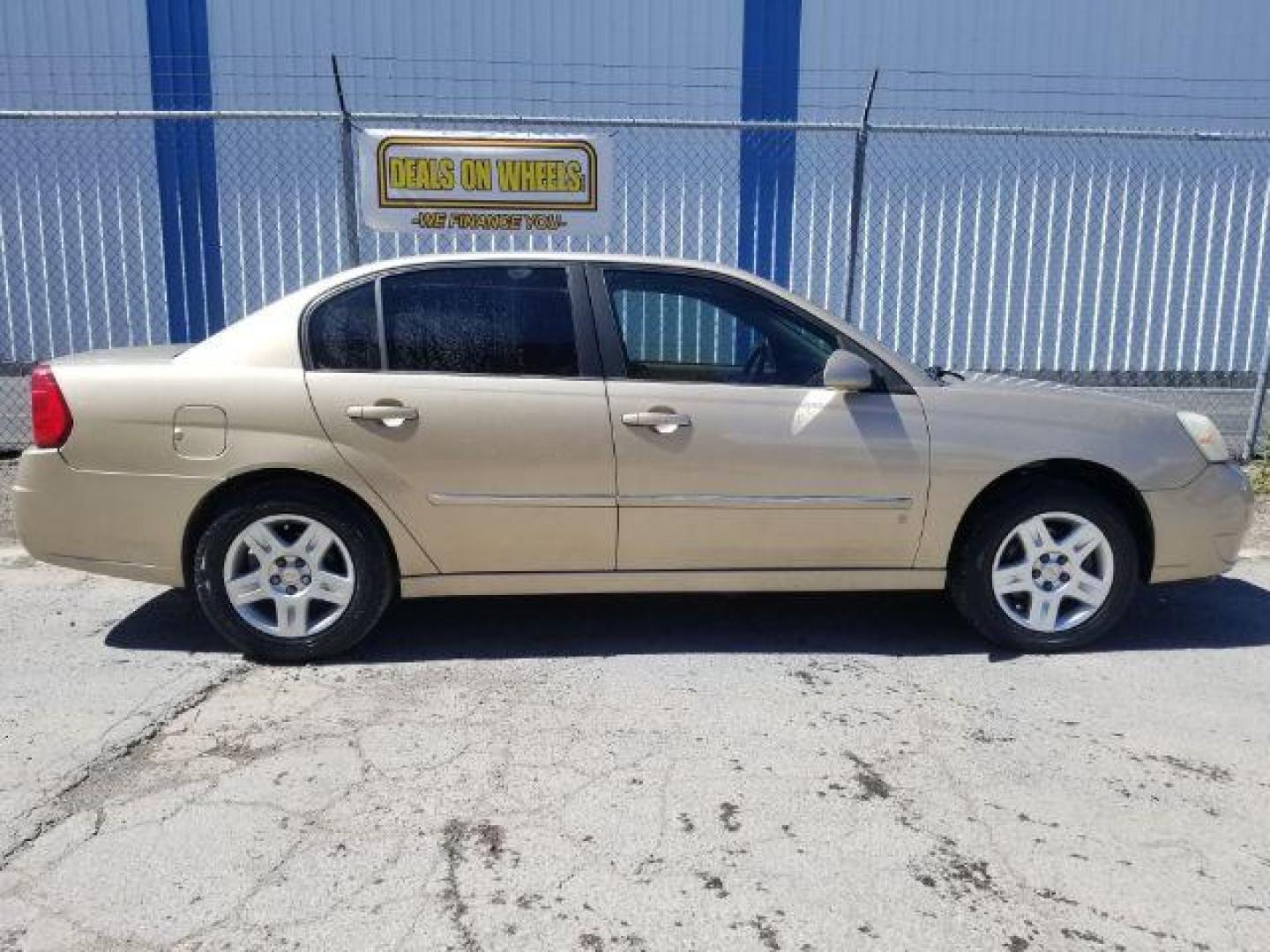 2006 Chevrolet Malibu LT (1G1ZT53F06F) with an 2.2L L4 DOHC 16V engine, 4-Speed Automatic transmission, located at 601 E. Idaho St., Kalispell, MT, 59901, 0.000000, 0.000000 - Photo#5