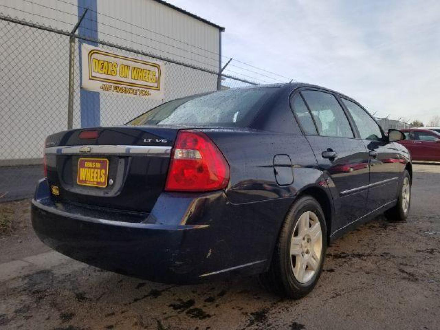 2006 Chevrolet Malibu LT (1G1ZT51886F) with an 3.5L V6 OHV 12V engine, 4-Speed Automatic transmission, located at 601 E. Idaho St., Kalispell, MT, 59901, 0.000000, 0.000000 - Photo#4