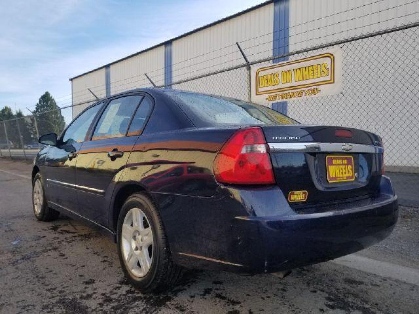 2006 Chevrolet Malibu LT (1G1ZT51886F) with an 3.5L V6 OHV 12V engine, 4-Speed Automatic transmission, located at 601 E. Idaho St., Kalispell, MT, 59901, 0.000000, 0.000000 - Photo#5