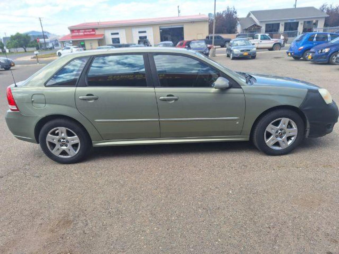 2006 Chevrolet Malibu MAXX LT (1G1ZT63876F) with an 3.5L V6 OHV 12V engine, 4-Speed Automatic transmission, located at 1821 N Montana Ave., Helena, MT, 59601, (406) 422-1031, 0.000000, 0.000000 - Photo#2