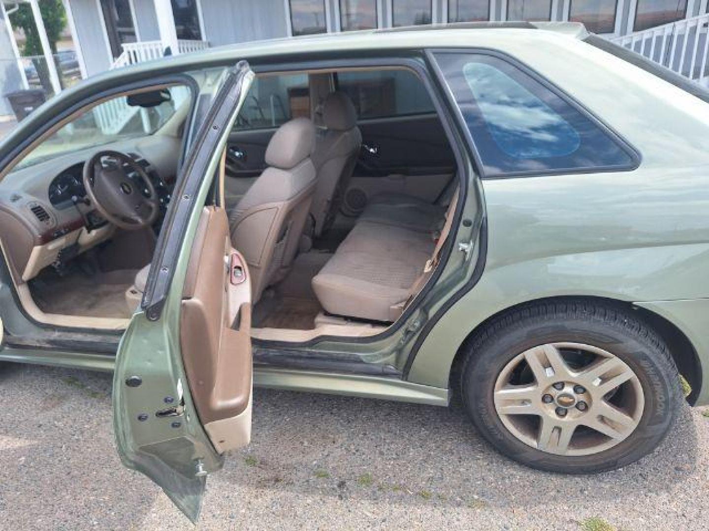 2006 Chevrolet Malibu MAXX LT (1G1ZT63876F) with an 3.5L V6 OHV 12V engine, 4-Speed Automatic transmission, located at 1821 N Montana Ave., Helena, MT, 59601, (406) 422-1031, 0.000000, 0.000000 - Photo#6