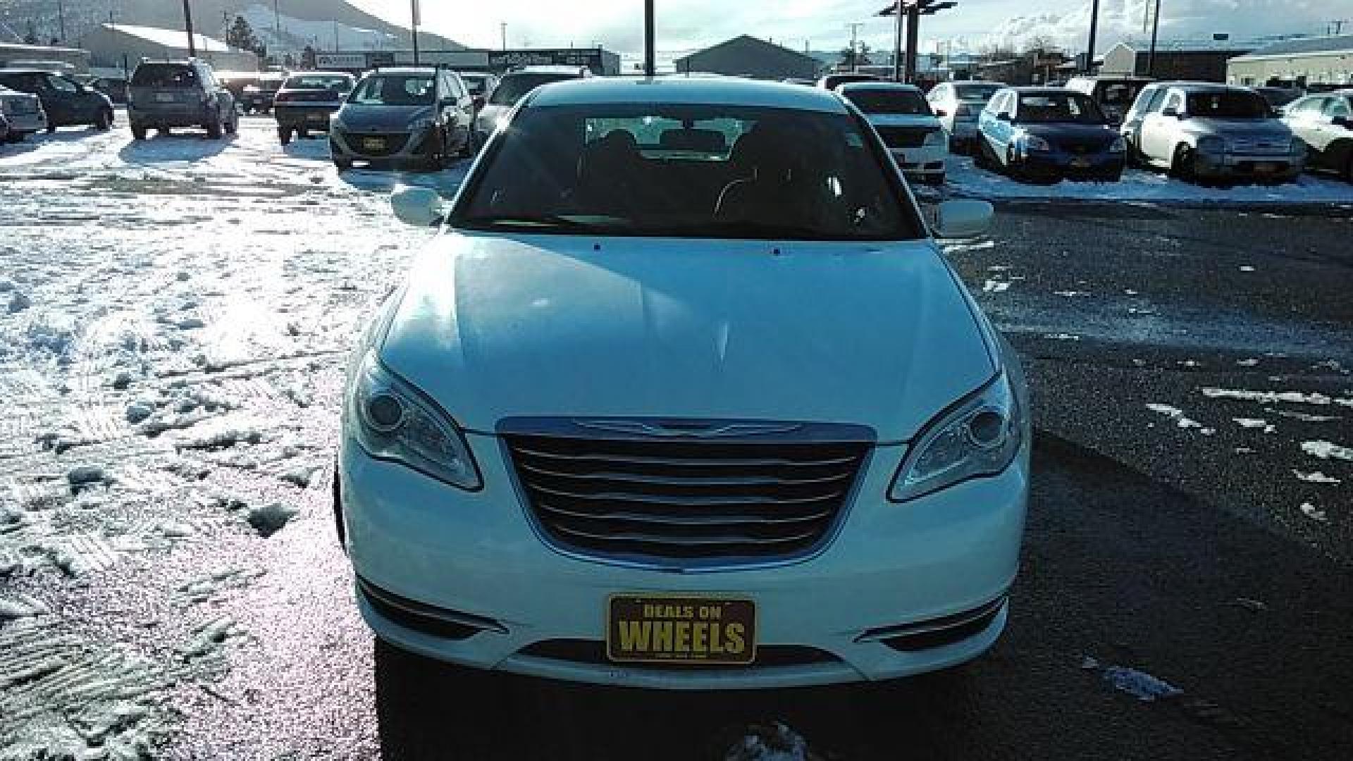 2006 Chrysler PT Cruiser Base (3A4FY48B96T) with an 2.4L L4 DOHC 16V engine, located at 1821 N Montana Ave., Helena, MT, 59601, (406) 422-1031, 0.000000, 0.000000 - Photo#10