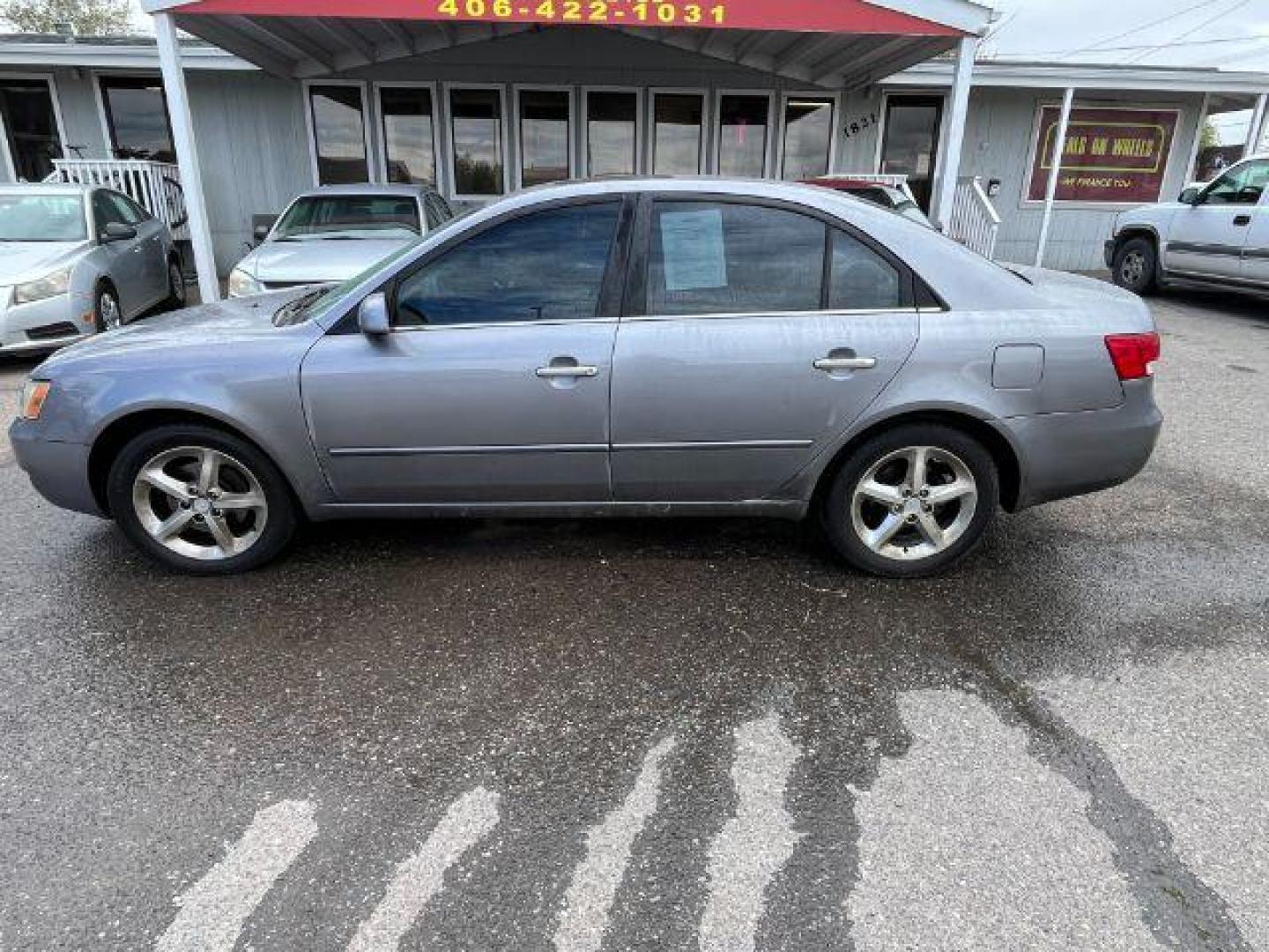 2006 Hyundai Sonata GLS (5NPEU46F06H) with an 3.3L V6 DOHC 24V engine, located at 1821 N Montana Ave., Helena, MT, 59601, (406) 422-1031, 0.000000, 0.000000 - Photo#5