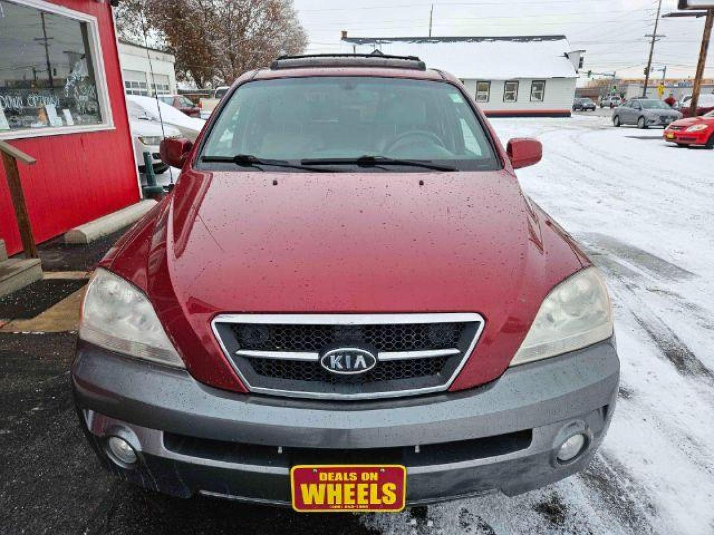 2006 Kia Sorento EX 4WD (KNDJC733665) with an 3.5L V6 DOHC 16V engine, 5-Speed Automatic transmission, located at 601 E. Idaho St., Kalispell, MT, 59901, 0.000000, 0.000000 - Photo#7