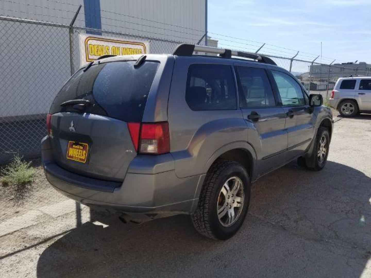 2006 Mitsubishi Endeavor LS AWD (4A4MN21S26E) with an 3.8L V6 SOHC 24V engine, 4-Speed Automatic transmission, located at 601 E. Idaho St., Kalispell, MT, 59901, 0.000000, 0.000000 - Photo#4