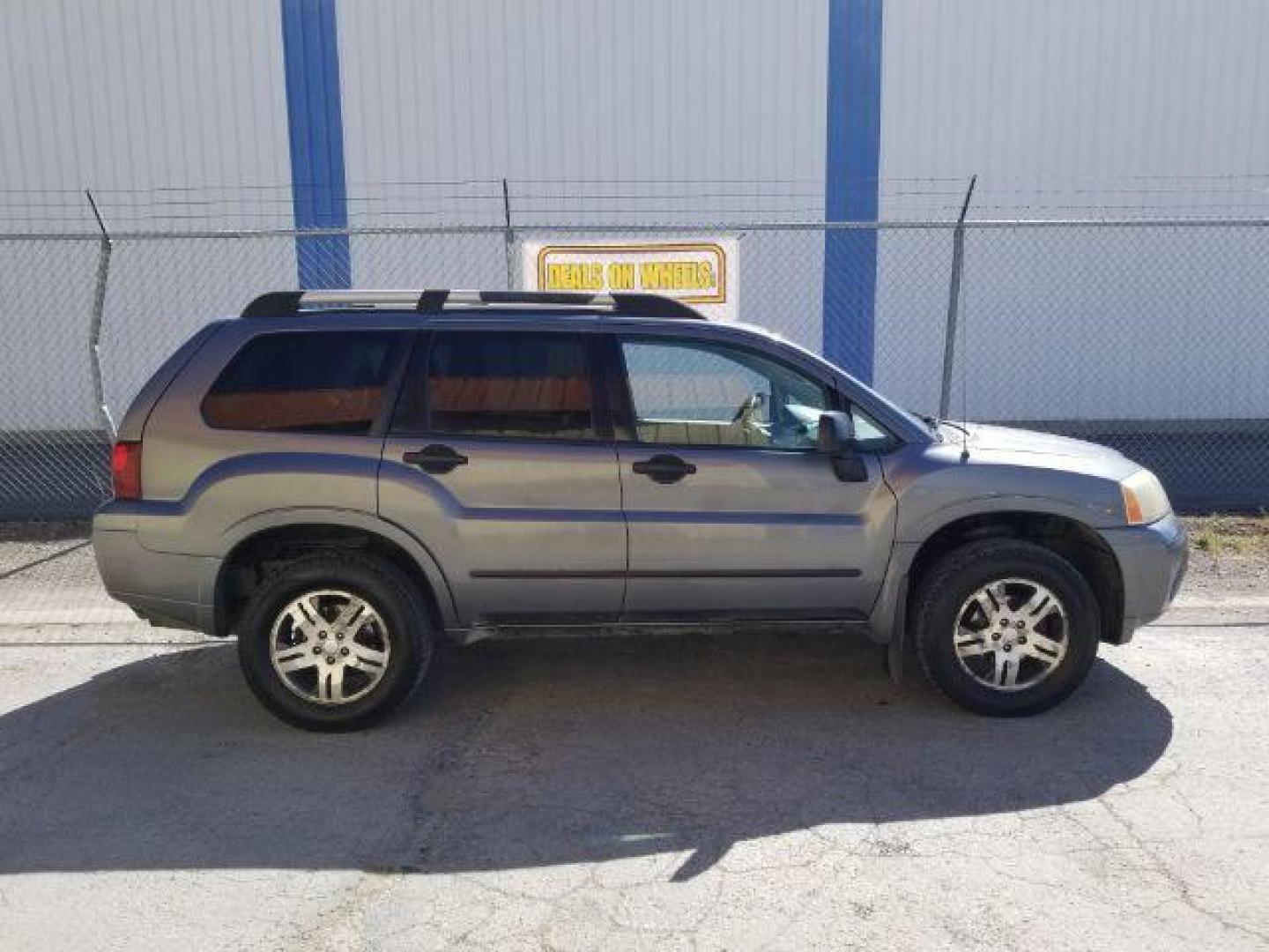 2006 Mitsubishi Endeavor LS AWD (4A4MN21S26E) with an 3.8L V6 SOHC 24V engine, 4-Speed Automatic transmission, located at 601 E. Idaho St., Kalispell, MT, 59901, 0.000000, 0.000000 - Photo#5