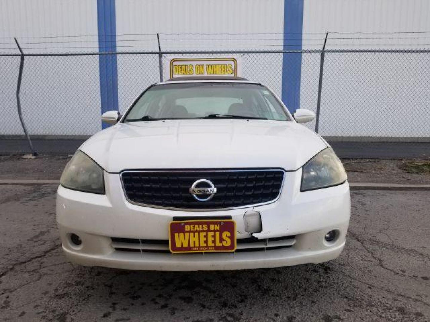 2006 Nissan Altima 3.5 SE (1N4BL11D46N) with an 3.5L V6 DOHC 24V engine, located at 601 E. Idaho St., Kalispell, MT, 59901, 0.000000, 0.000000 - Photo#1