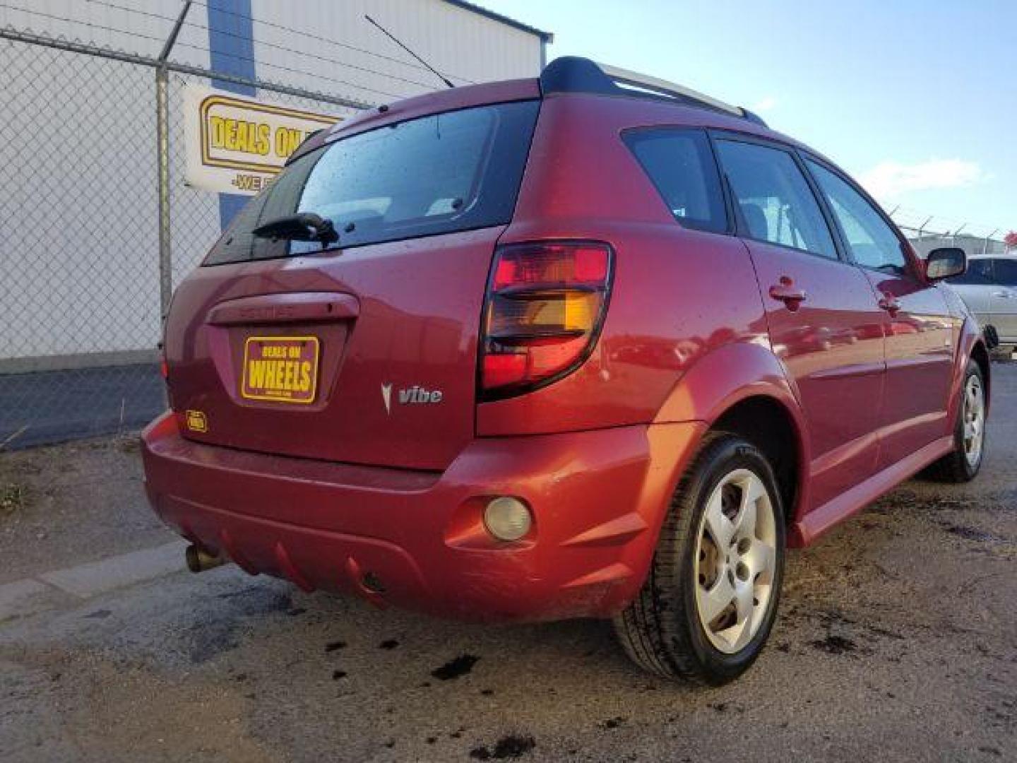 2006 Pontiac Vibe Base (5Y2SL658X6Z) with an 1.8L L4 DOHC 16V engine, located at 4801 10th Ave S,, Great Falls, MT, 59405, 0.000000, 0.000000 - Photo#4