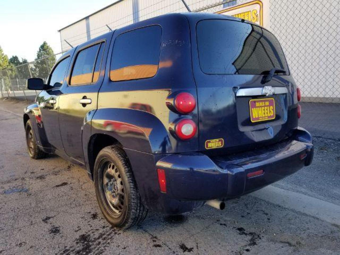 2007 Chevrolet HHR LS (3GNDA13D97S) with an 2.2L L4 DOHC 16V engine, 4-Speed Automatic transmission, located at 4801 10th Ave S,, Great Falls, MT, 59405, 0.000000, 0.000000 - Photo#5