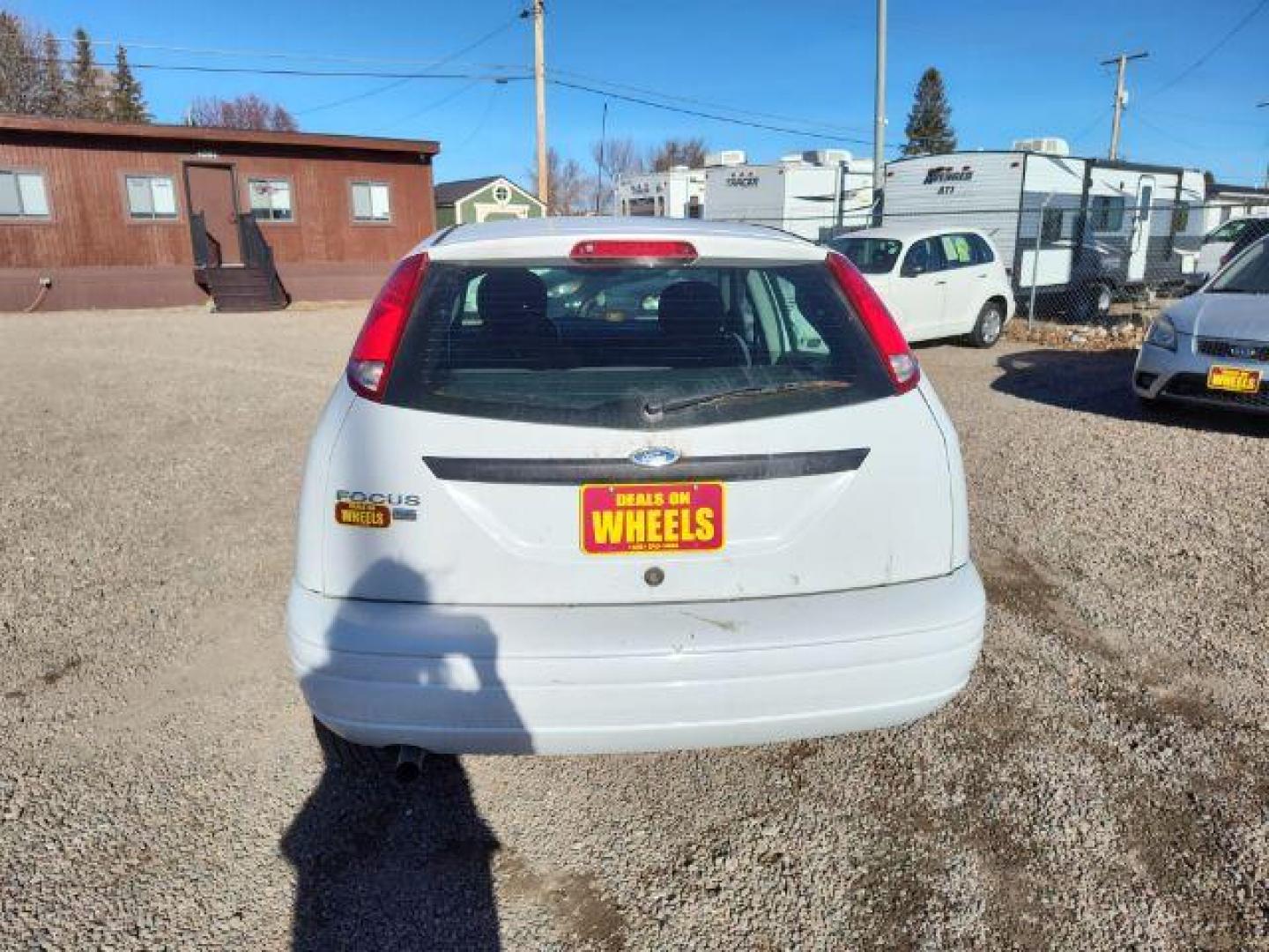 2007 Ford Focus ZX5 SE (1FAHP37N67W) with an 2.0L L4 DOHC 16V engine, located at 4801 10th Ave S,, Great Falls, MT, 59405, 0.000000, 0.000000 - Photo#3