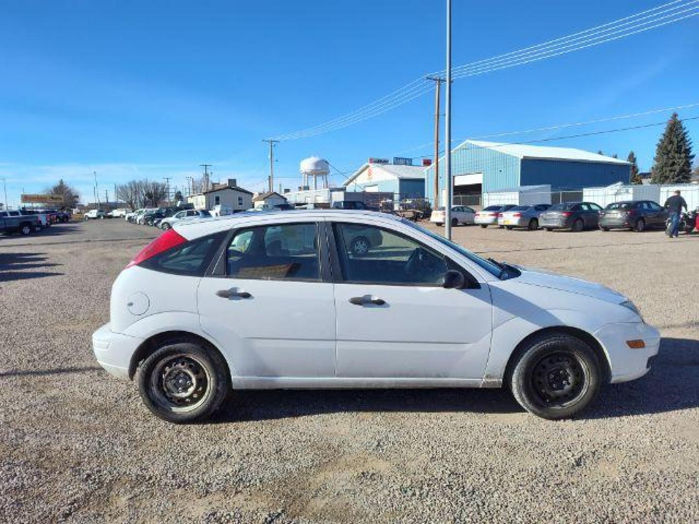 2007 Ford Focus ZX5 SE (1FAHP37N67W) with an 2.0L L4 DOHC 16V engine, located at 4801 10th Ave S,, Great Falls, MT, 59405, 0.000000, 0.000000 - Photo#5