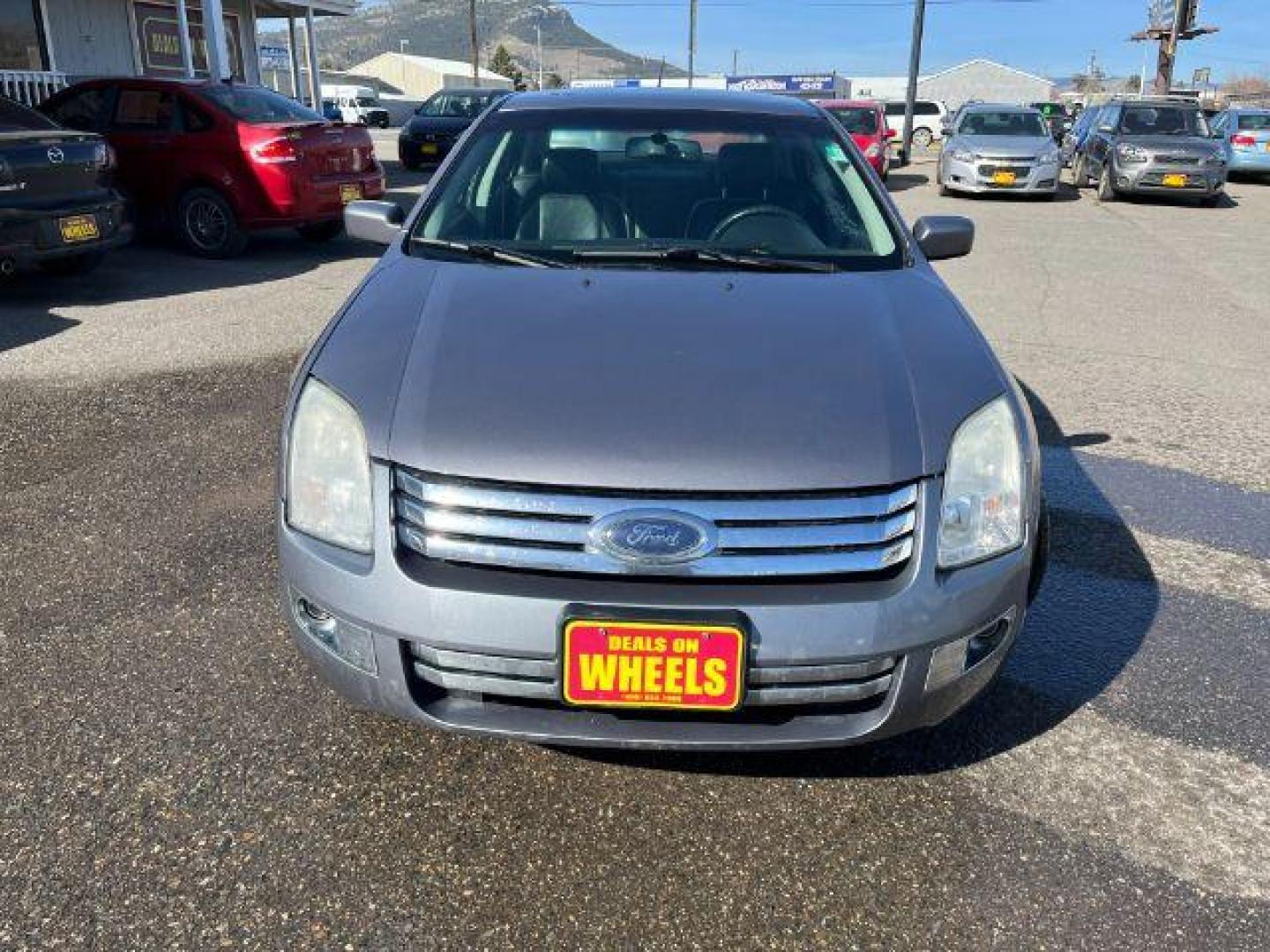 2007 Ford Fusion V6 SEL AWD (3FAHP021X7R) with an 3.0L V6 DOHC 24V engine, located at 1821 N Montana Ave., Helena, MT, 59601, (406) 422-1031, 0.000000, 0.000000 - Photo#1