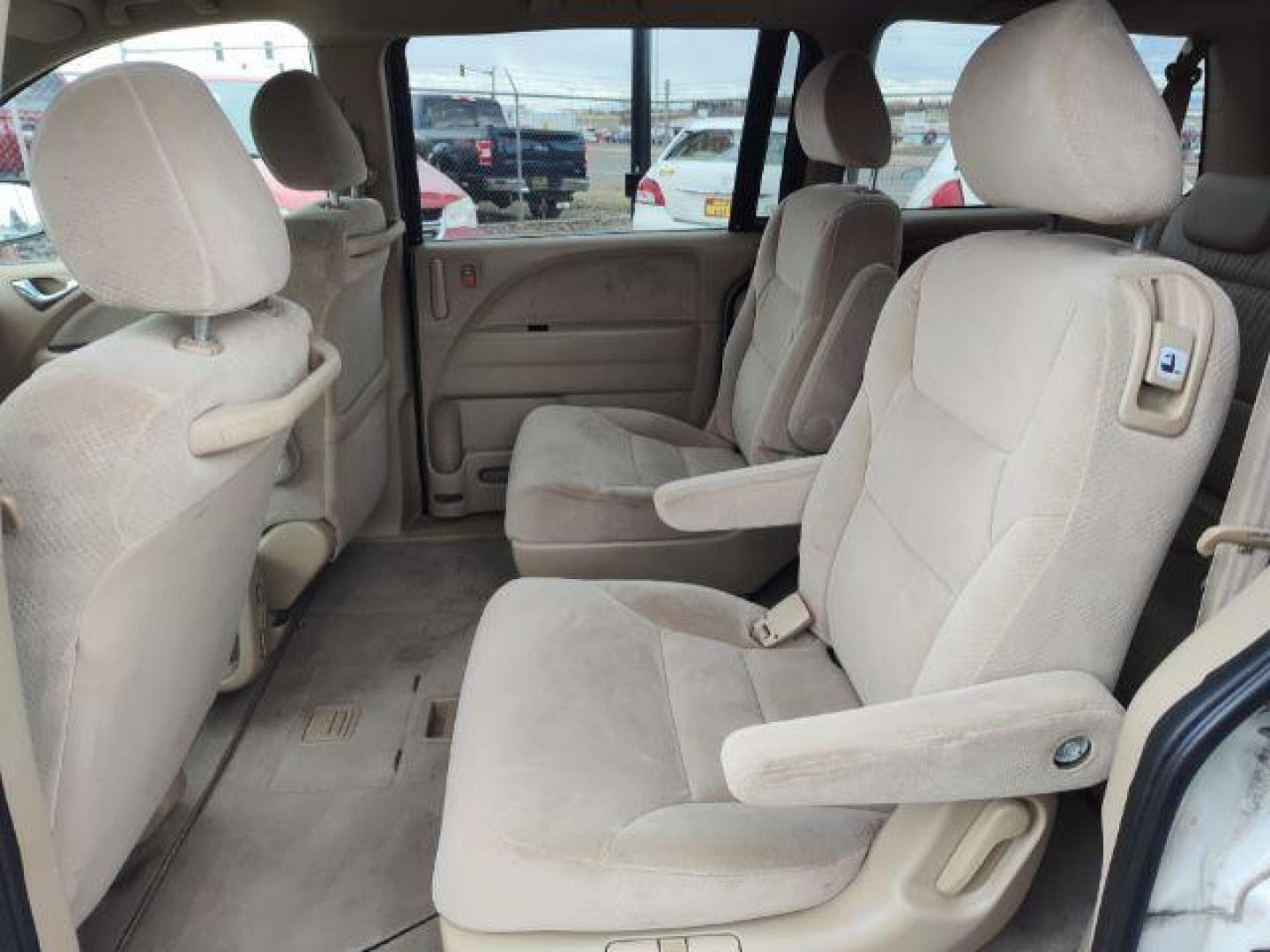 2007 Honda Odyssey LX (5FNRL38247B) with an 3.5L V6 SOHC 24V engine, 5-Speed Automatic transmission, located at 4801 10th Ave S,, Great Falls, MT, 59405, 0.000000, 0.000000 - Photo#12