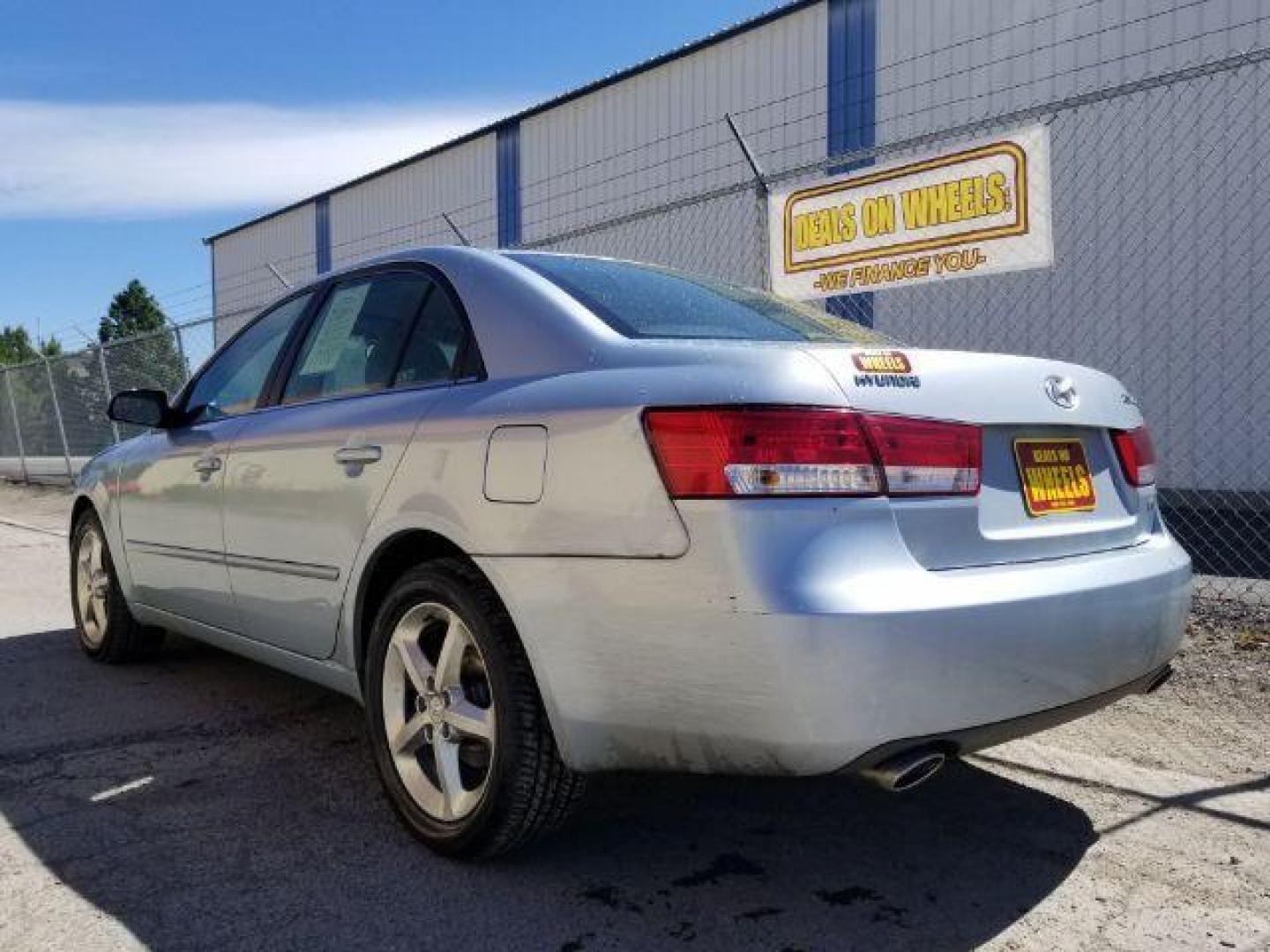 2007 Hyundai Sonata SE XM (5NPEU46F07H) with an 3.3L V6 DOHC 24V engine, 5-Speed Automatic transmission, located at 4047 Montana Ave., Billings, MT, 59101, 45.770847, -108.529800 - Photo#3