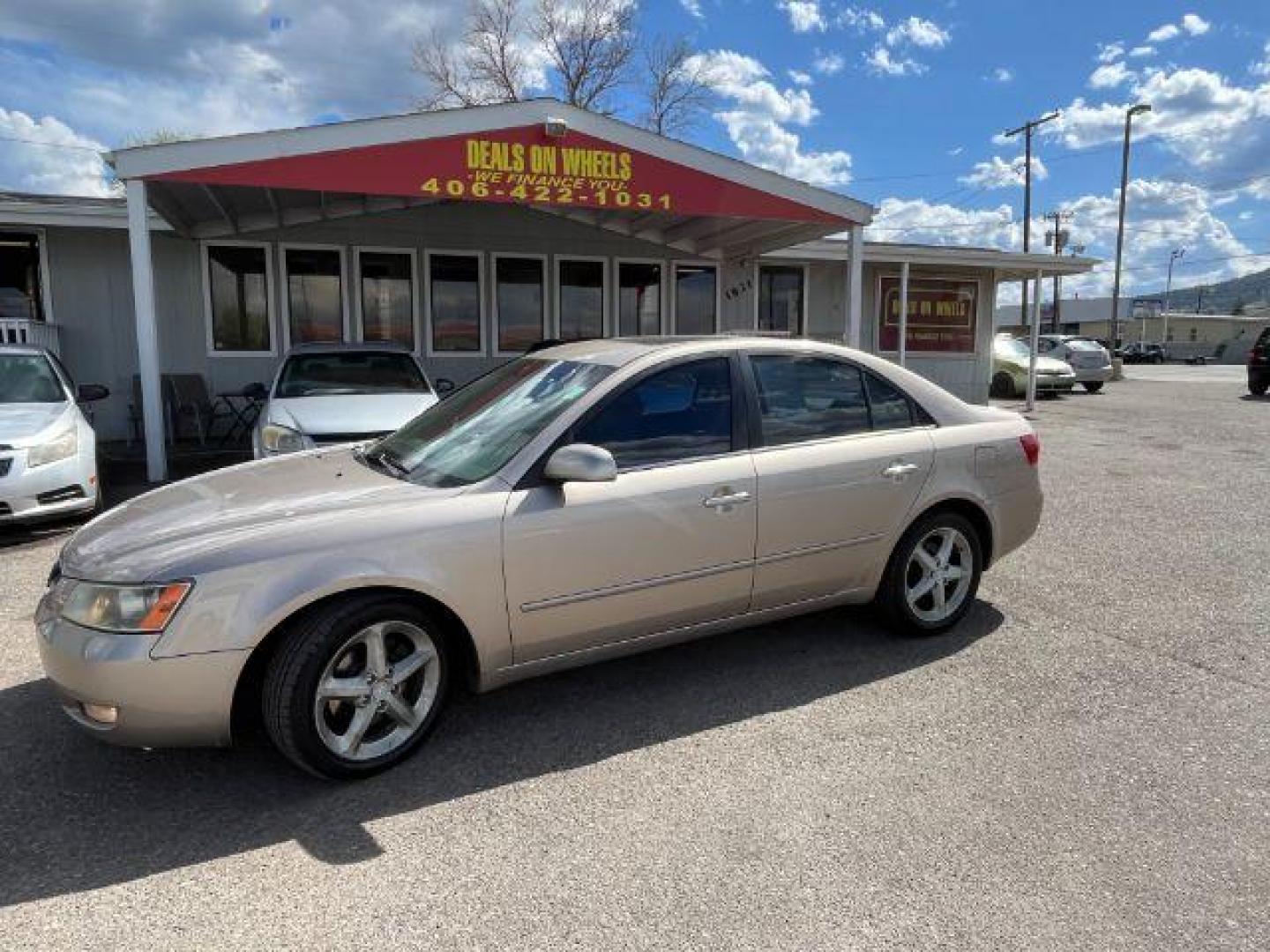 2007 Hyundai Sonata LTD XM (5NPEU46F87H) with an 3.3L V6 DOHC 24V engine, 5-Speed Automatic transmission, located at 1821 N Montana Ave., Helena, MT, 59601, (406) 422-1031, 0.000000, 0.000000 - Photo#0