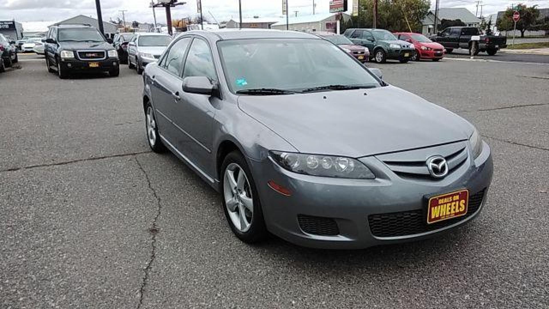 2007 Mazda Mazda6 s Sports Sedan Grand (1YVHP80D975) with an 3.0L V6 DOHC 24V engine, located at 1821 N Montana Ave., Helena, MT, 59601, (406) 422-1031, 0.000000, 0.000000 - Photo#2