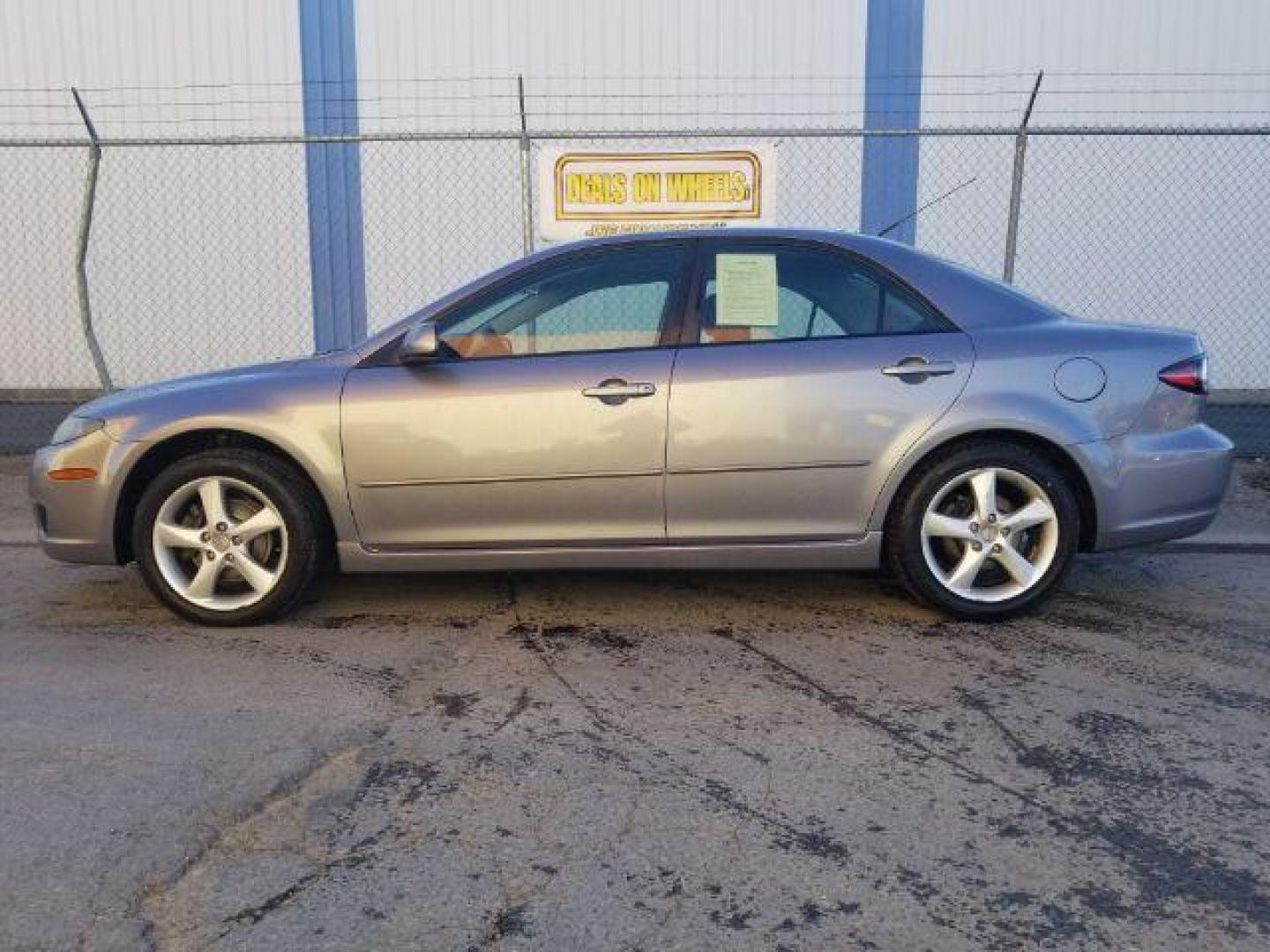 2007 Mazda Mazda6 i Sports Sedan Value Edition (1YVHP80C875) with an 2.3L L4 DOHC 16V engine, 5-Speed Automatic transmission, located at 1800 West Broadway, Missoula, 59808, (406) 543-1986, 46.881348, -114.023628 - Photo#6