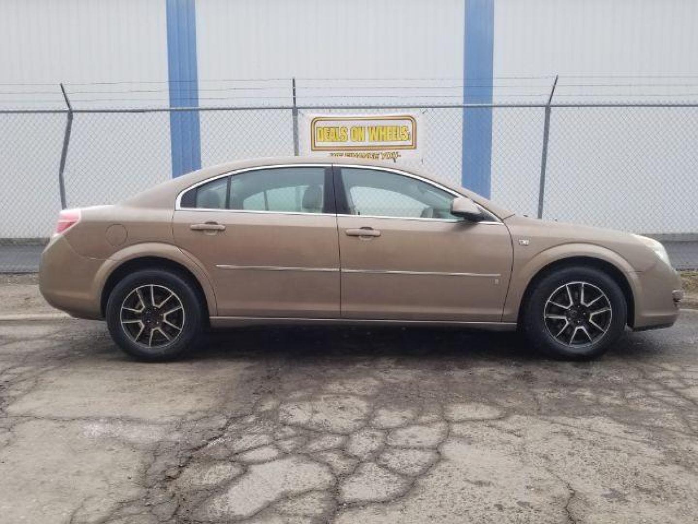 2007 Saturn Aura XE (1G8ZS57N37F) with an 3.5L V6 12V OHV engine, 4-Speed Automatic transmission, located at 601 E. Idaho St., Kalispell, MT, 59901, 0.000000, 0.000000 - Photo#3