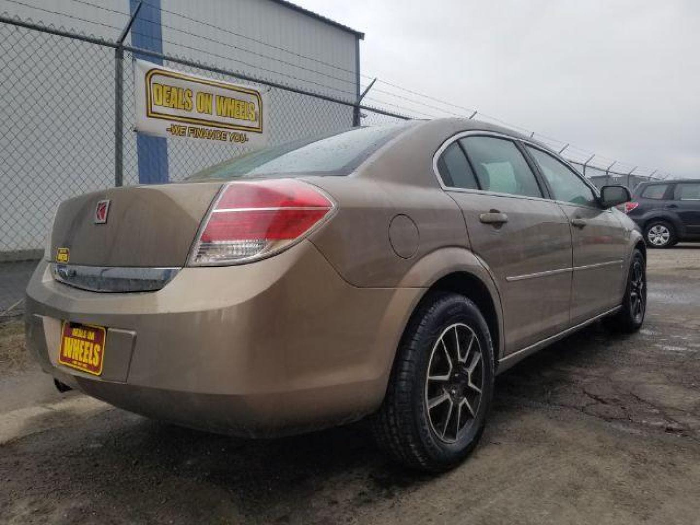 2007 Saturn Aura XE (1G8ZS57N37F) with an 3.5L V6 12V OHV engine, 4-Speed Automatic transmission, located at 601 E. Idaho St., Kalispell, MT, 59901, 0.000000, 0.000000 - Photo#4