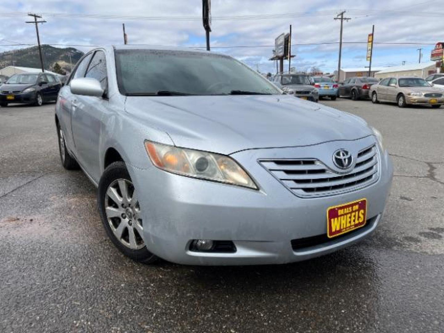 2007 Toyota Camry XLE V6 (4T1BK46K27U) with an 3.5L V6 DOHC 24V engine, 6-Speed Automatic transmission, located at 1821 N Montana Ave., Helena, MT, 59601, (406) 422-1031, 0.000000, 0.000000 - Photo#3