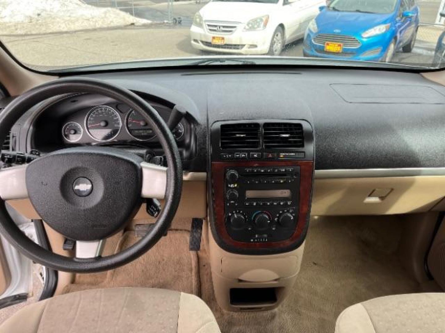 2008 Chevrolet Uplander LS Ext. 1LS (1GNDV23148D) with an 3.9L V6 DOHC 24V engine, 4-Speed Automatic transmission, located at 1821 N Montana Ave., Helena, MT, 59601, (406) 422-1031, 0.000000, 0.000000 - Photo#5