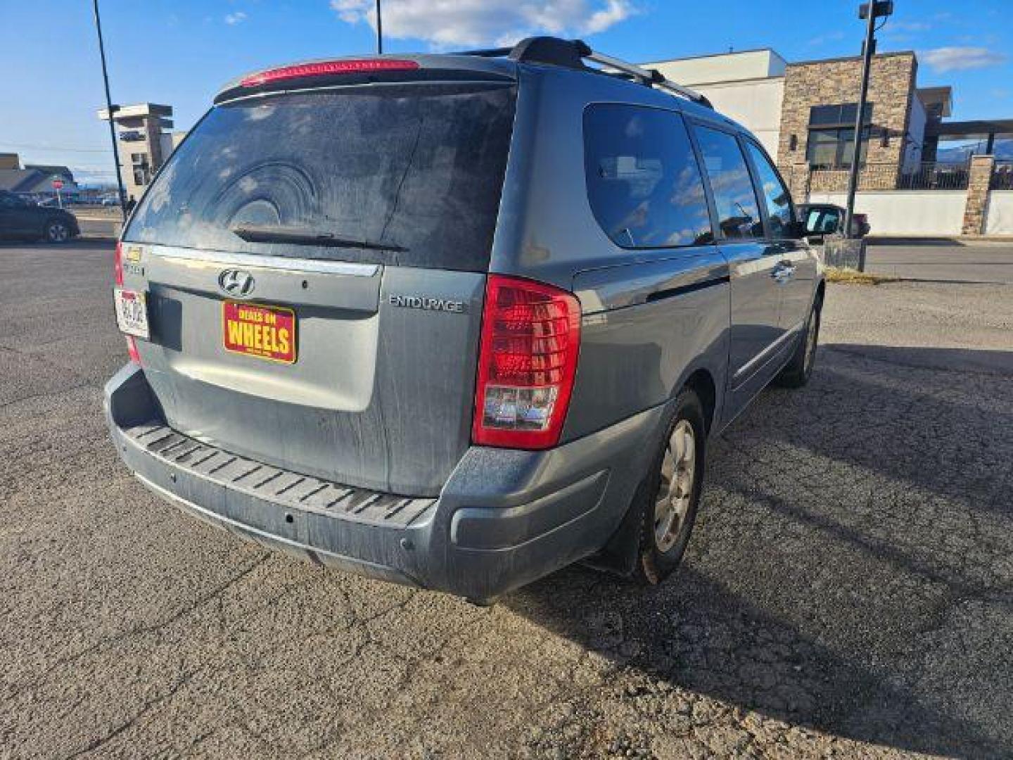 2008 Hyundai Entourage GLS (KNDMC233X86) with an 3.8L V6 DOHC 24V engine, 5-Speed Automatic transmission, located at 1800 West Broadway, Missoula, 59808, (406) 543-1986, 46.881348, -114.023628 - Photo#3