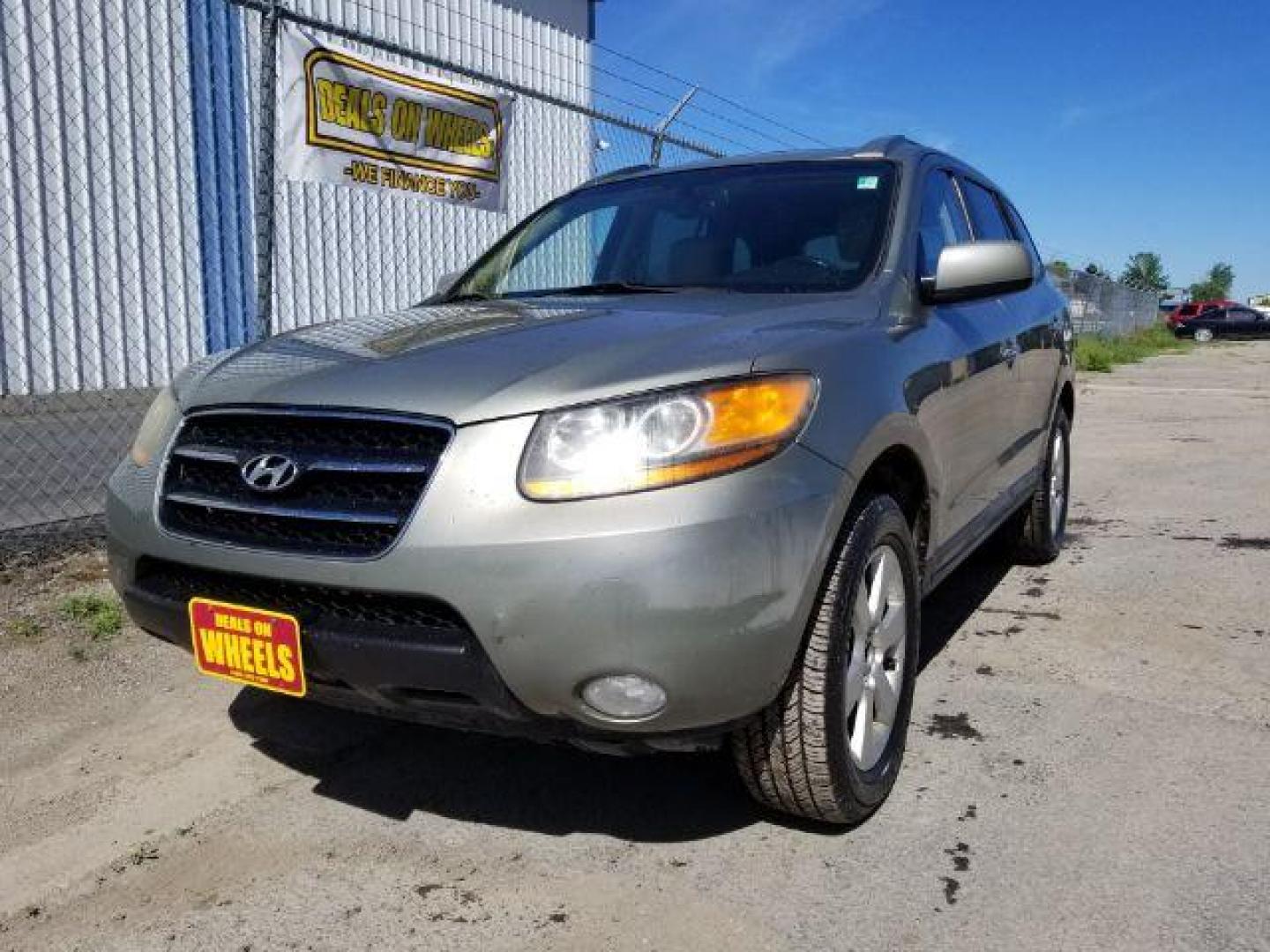 2008 Hyundai Santa Fe Limited AWD (5NMSH73E18H) with an 3.3L V6 DOHC 24V engine, 5-Speed Automatic transmission, located at 1821 N Montana Ave., Helena, MT, 59601, (406) 422-1031, 0.000000, 0.000000 - Photo#0