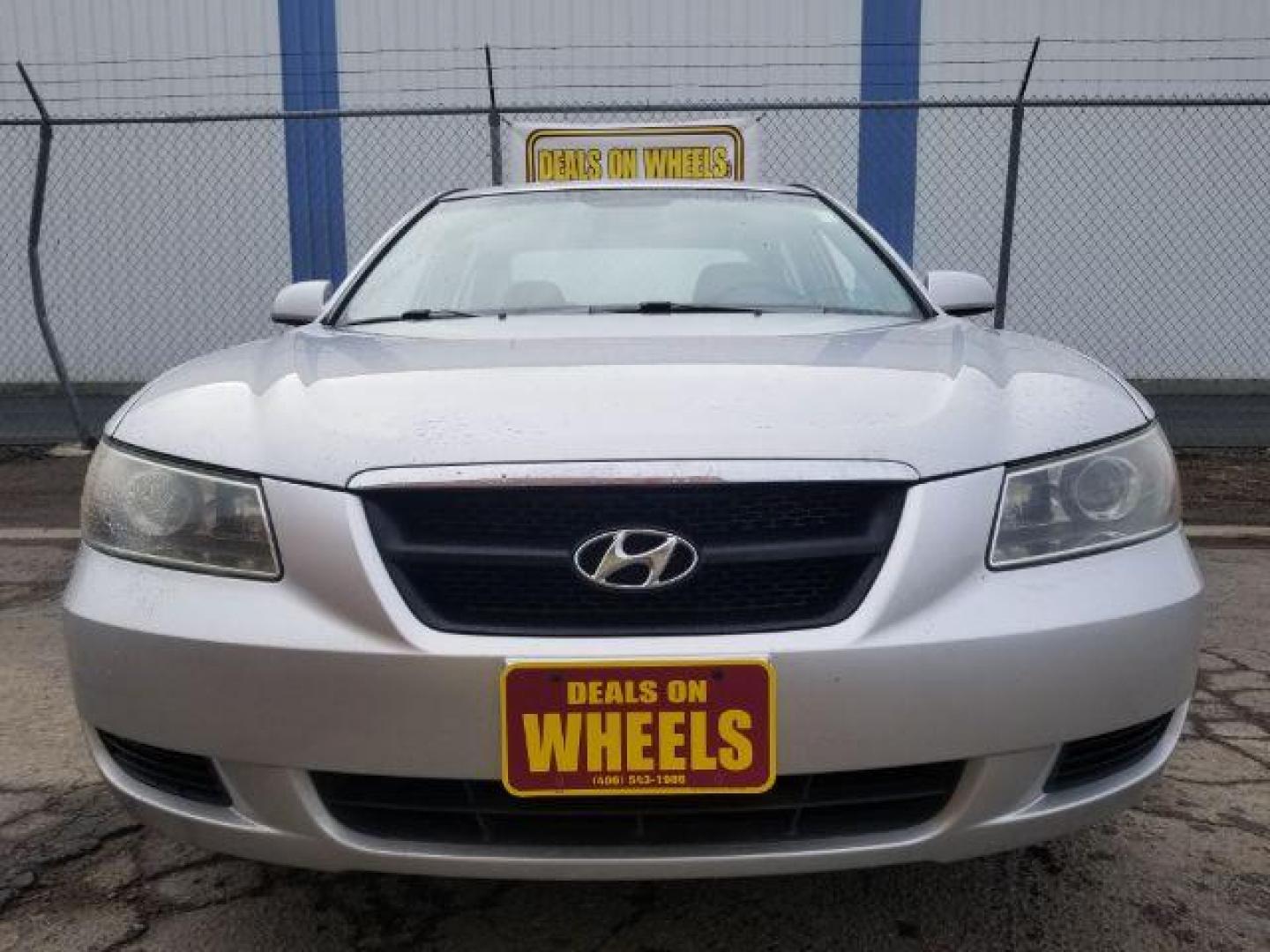 2008 Hyundai Sonata GLS (5NPET46C18H) with an 2.4L L4 DOHC 16V engine, located at 4801 10th Ave S,, Great Falls, MT, 59405, 0.000000, 0.000000 - Photo#1