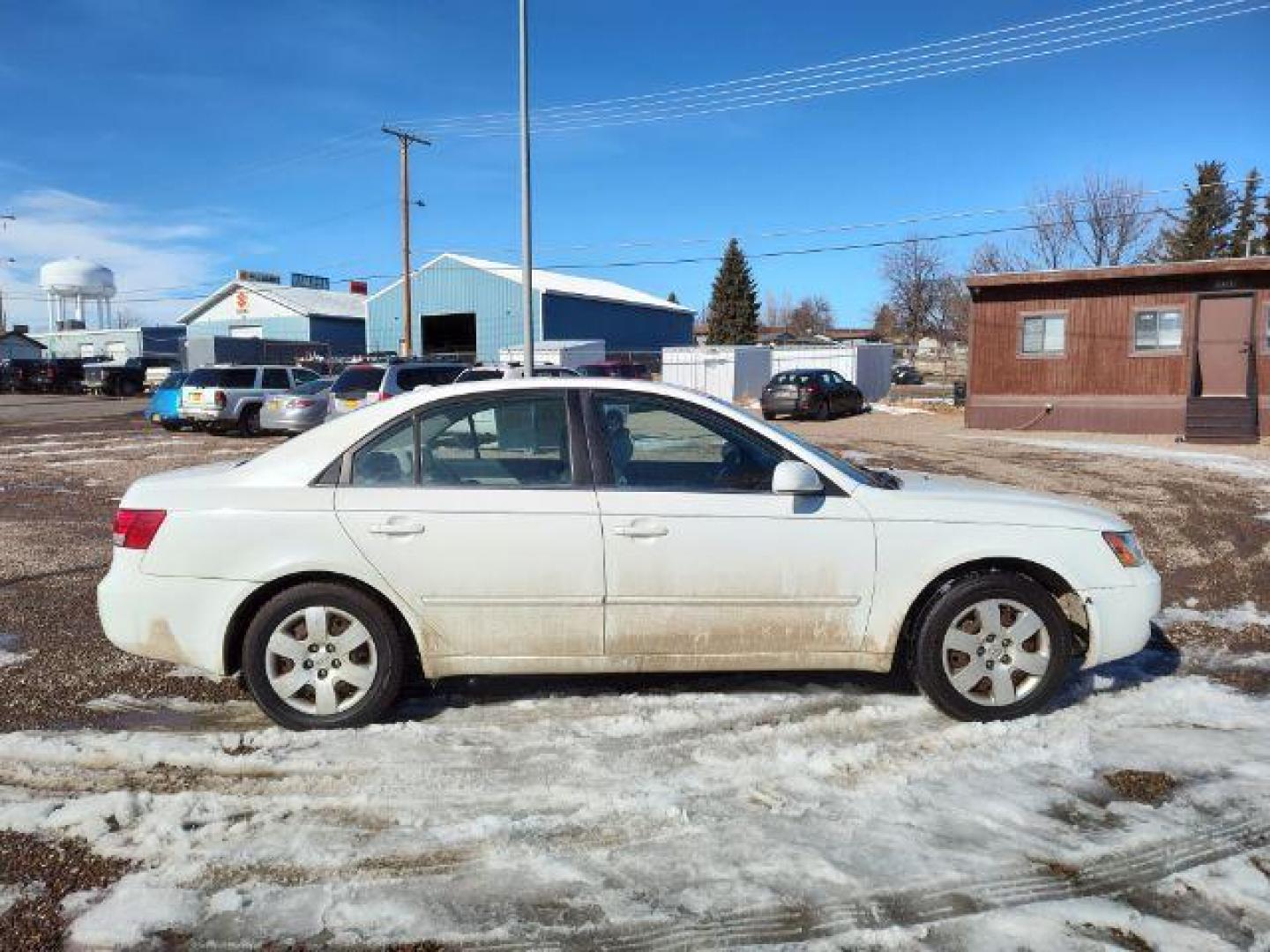 2008 Hyundai Sonata GLS (5NPET46C18H) with an 2.4L L4 DOHC 16V engine, located at 4801 10th Ave S,, Great Falls, MT, 59405, 0.000000, 0.000000 - Photo#4