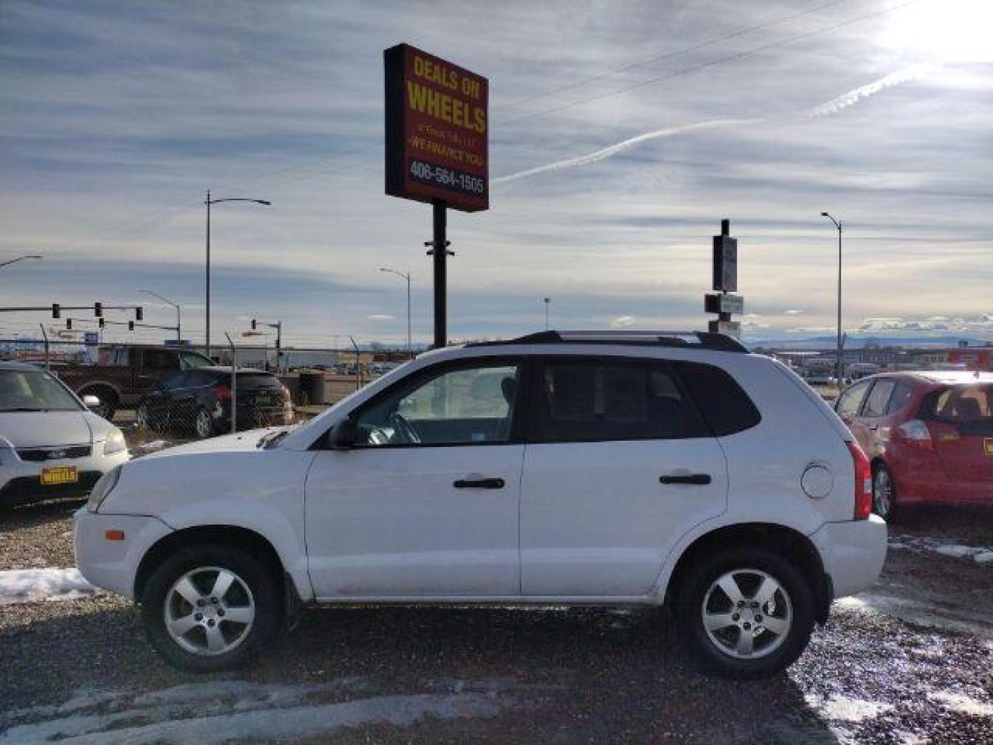 2008 Hyundai Tucson GLS 2.0 2WD (KM8JM12B88U) with an 2.0L L4 DOHC 16V engine, 4-Speed Automatic transmission, located at 4801 10th Ave S,, Great Falls, MT, 59405, 0.000000, 0.000000 - Photo#1